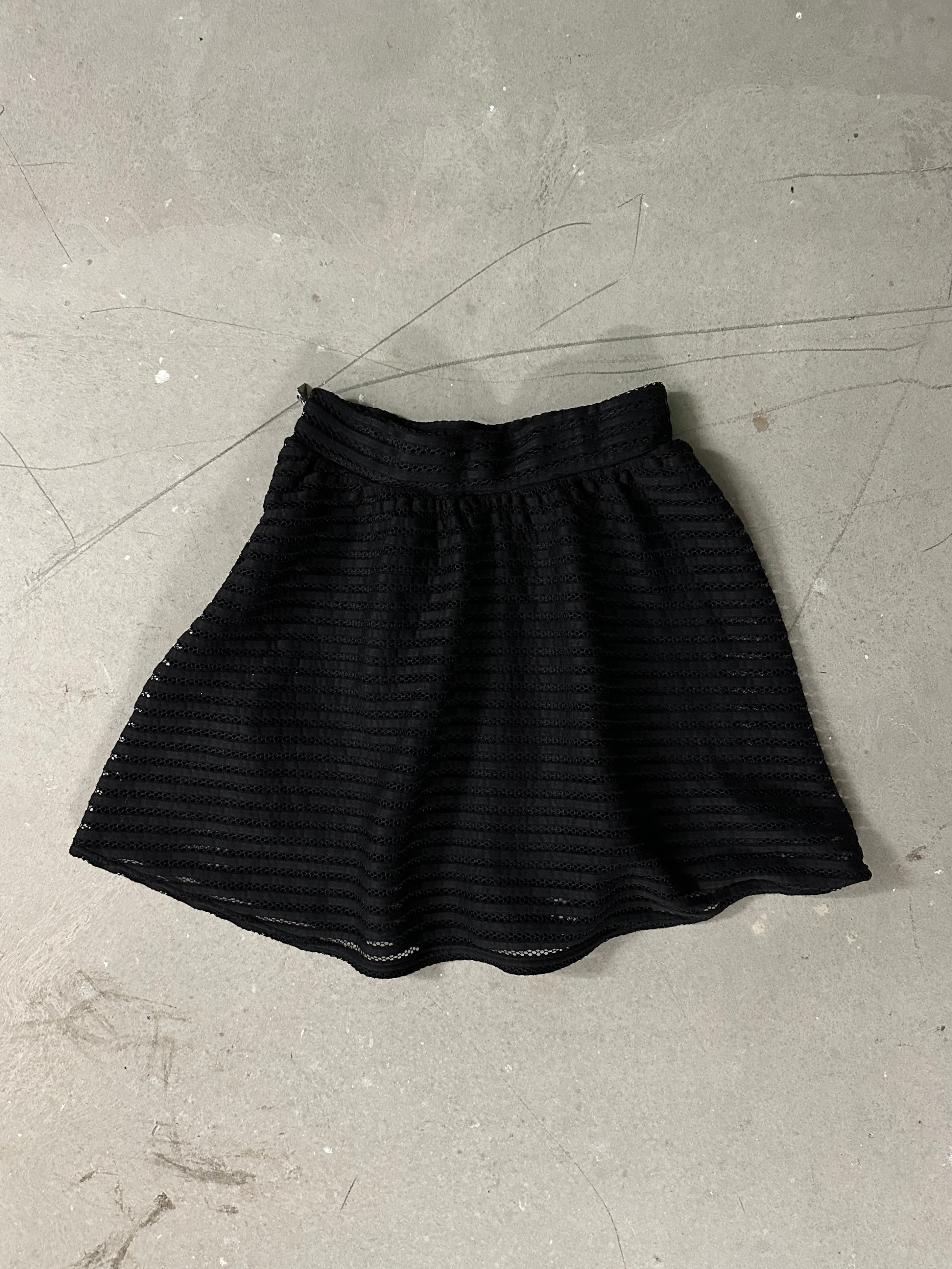 GUESS- 2000s BALLOON SKIRT