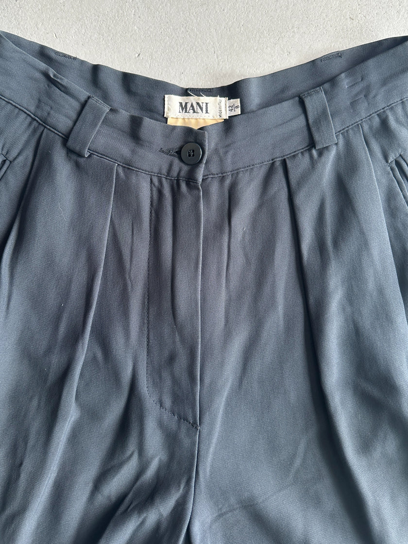 MANI BY GIORGIO ARMANI - 1980s FRONT PLEATS HIGH WAIST SHORTS