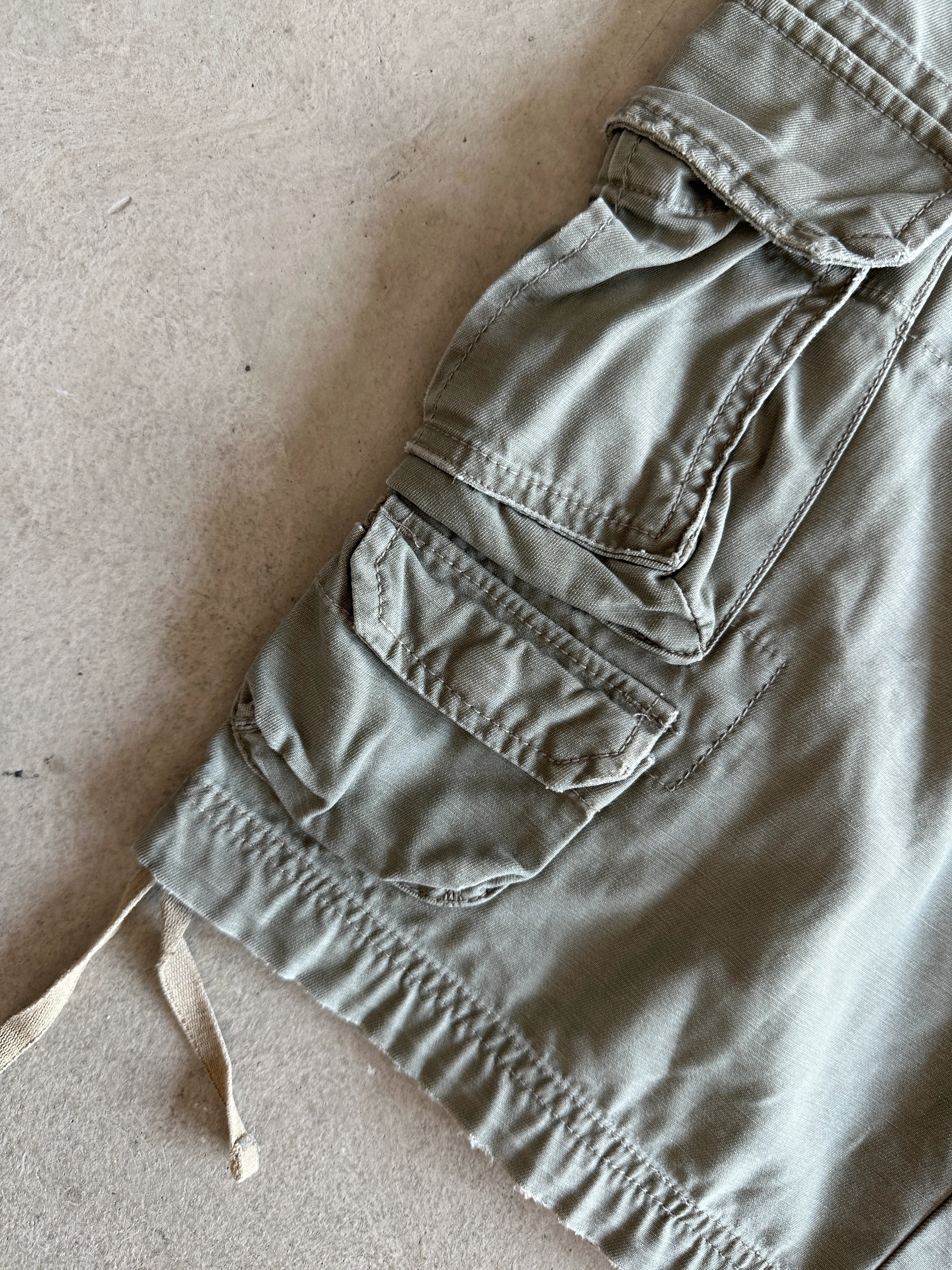 1990s CARGO BERMUDA SHORTS