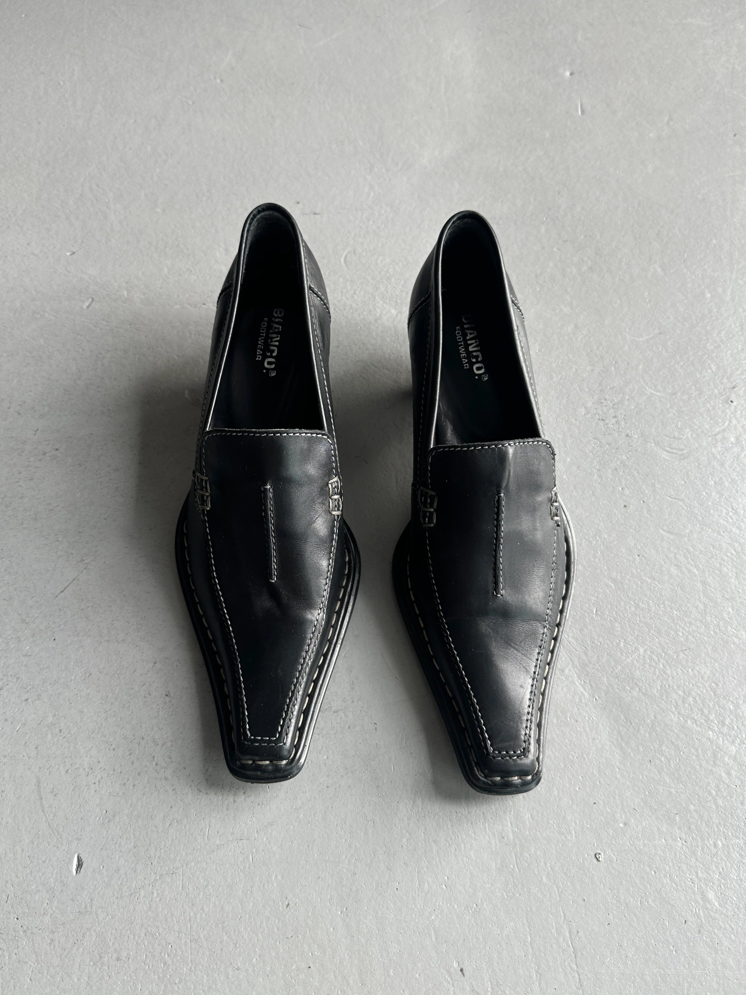 1990s KITTEN HEELS SLIP ON SHOES