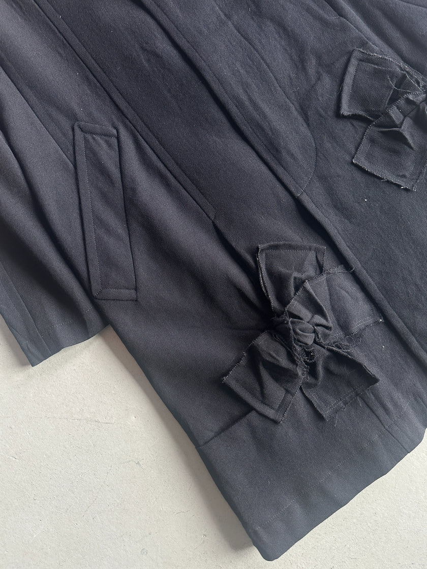 COMME DES GARÇONS - F/W 2003 MID LENGTH COAT WITH BOW DETAILS AT HEM