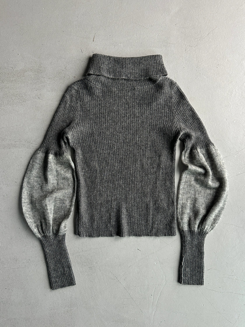 ITALIAN LABEL - early 2000s ELONGATED SLEEVE TURTLE NECK KNIT TOP