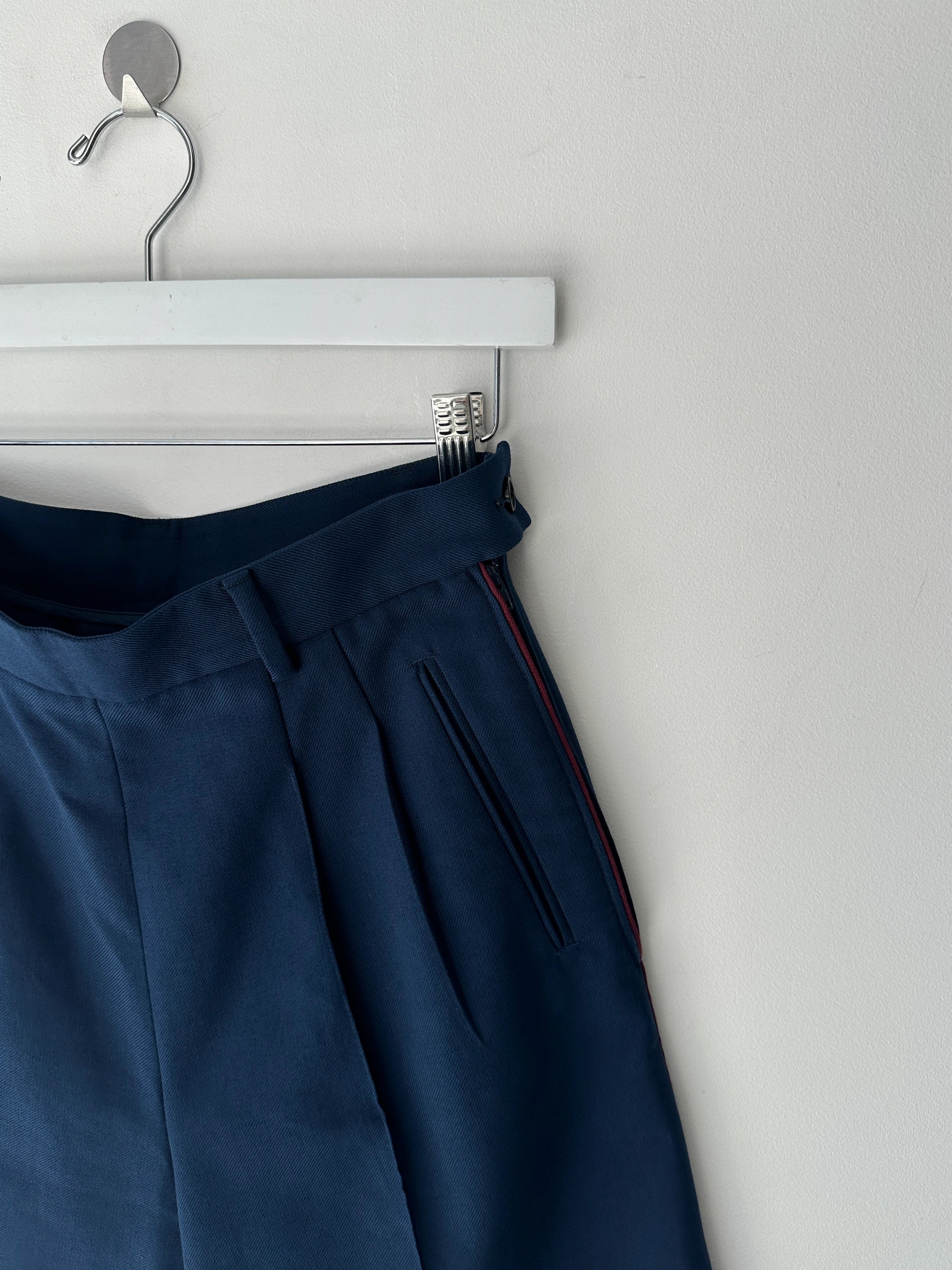 MAISON MARGIELA - F/W 2021 TAILORED BERMUDA SHORTS WITH FRONT PLEATS