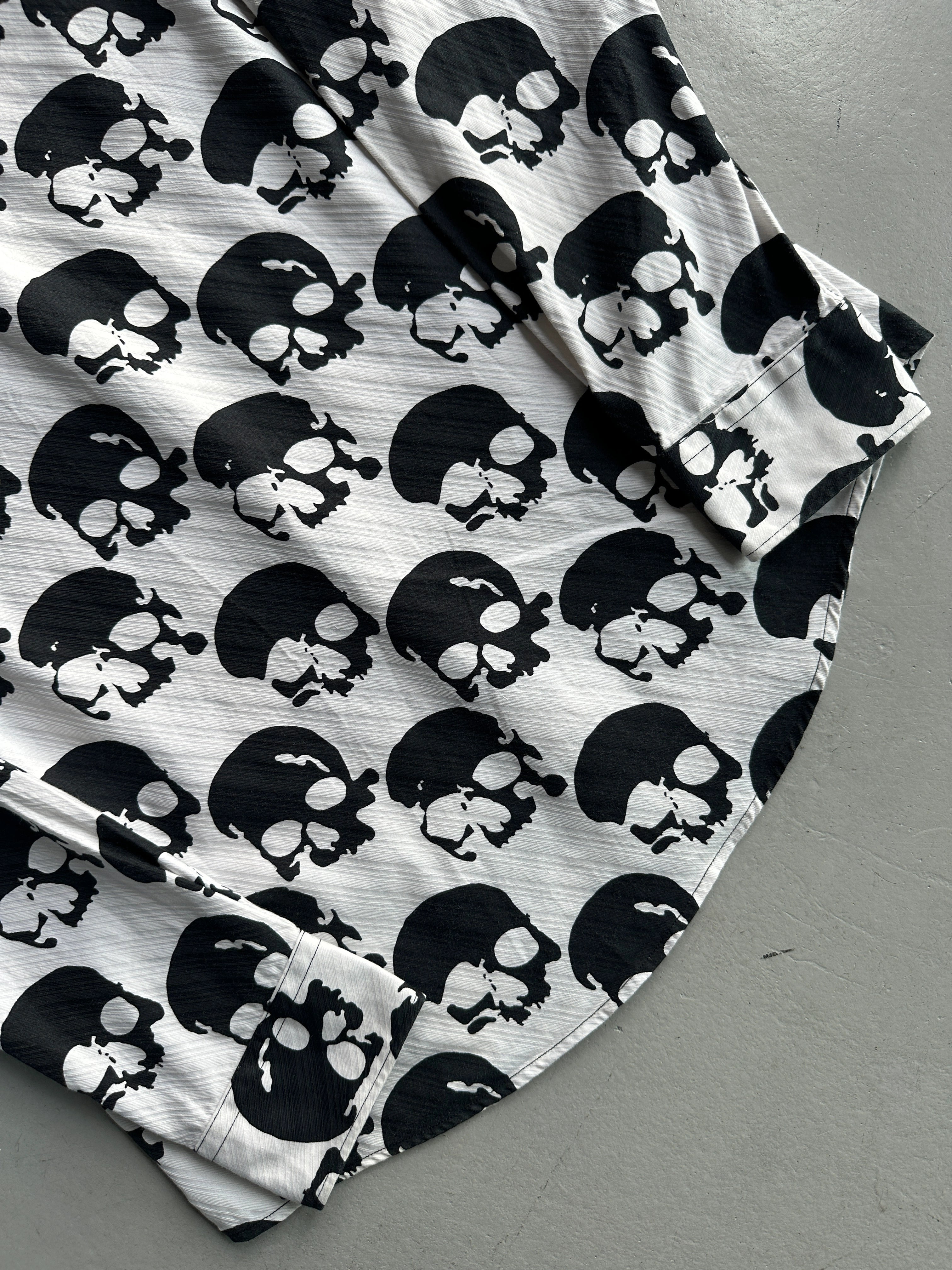 COMME DES GARÇONS SHIRT - S/S 2011 ALL OVER SKULL PRINT LONG SLEEVE SHIRT