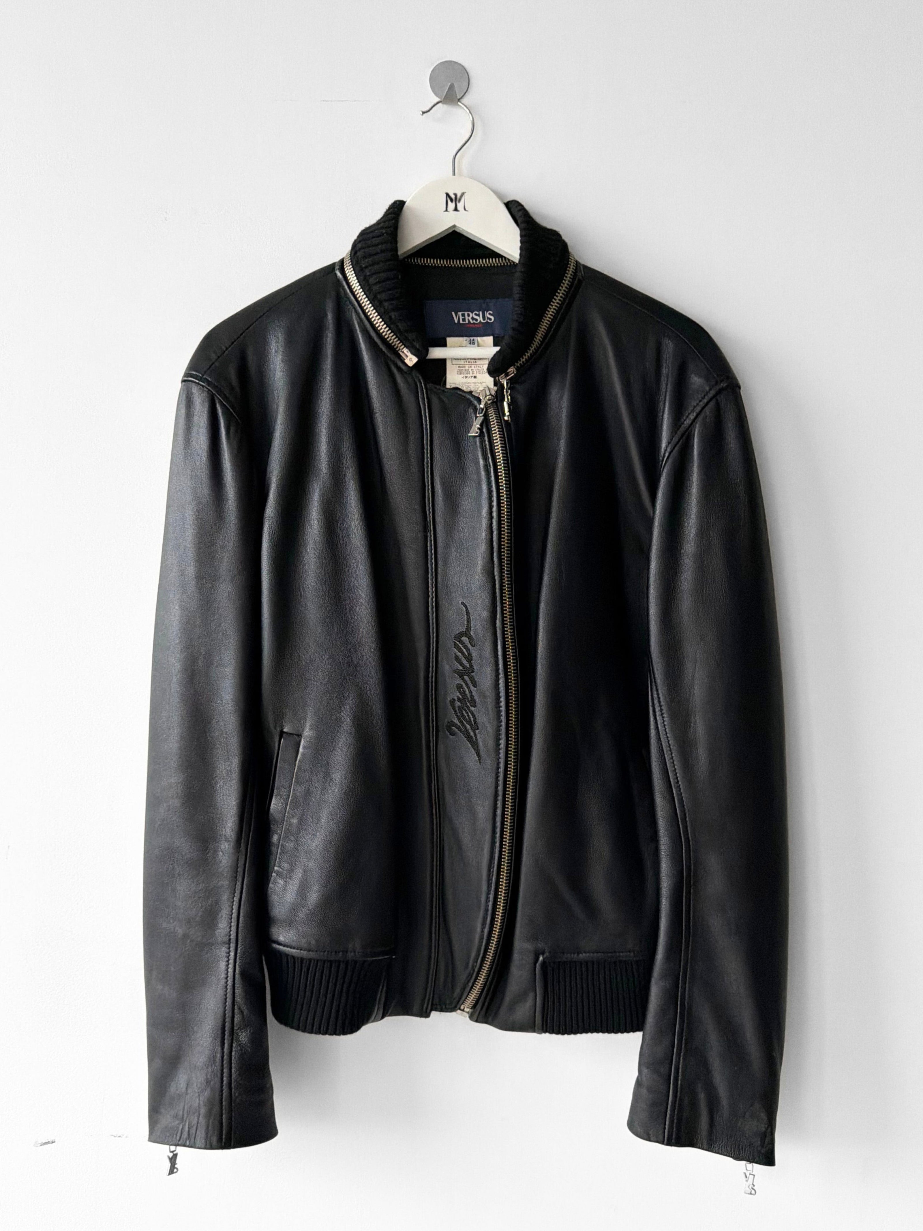 VERSUS VERSACE - early 2000s REMOVABLE COLLAR LEATHER JACKET
