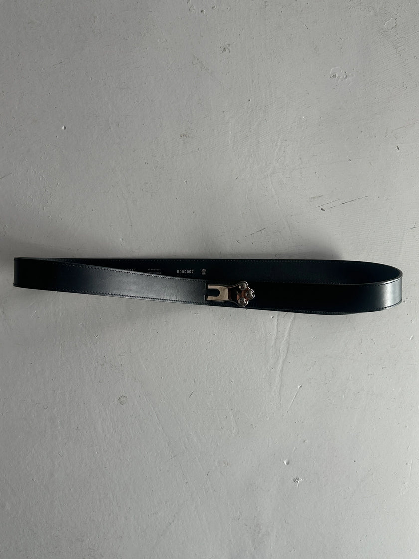 GIANFRANCO FERRÉ - early 2000s LEATHER BELT WITH HOOK BUCKLE DETAIL