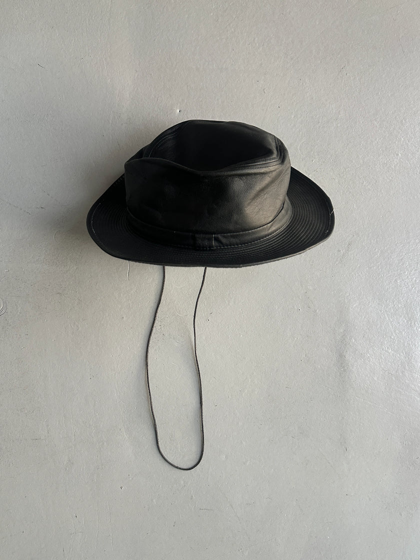 AGNÈS B. - 1990s FAUX LEATHER HAT WITH LONG CHIN STRAP