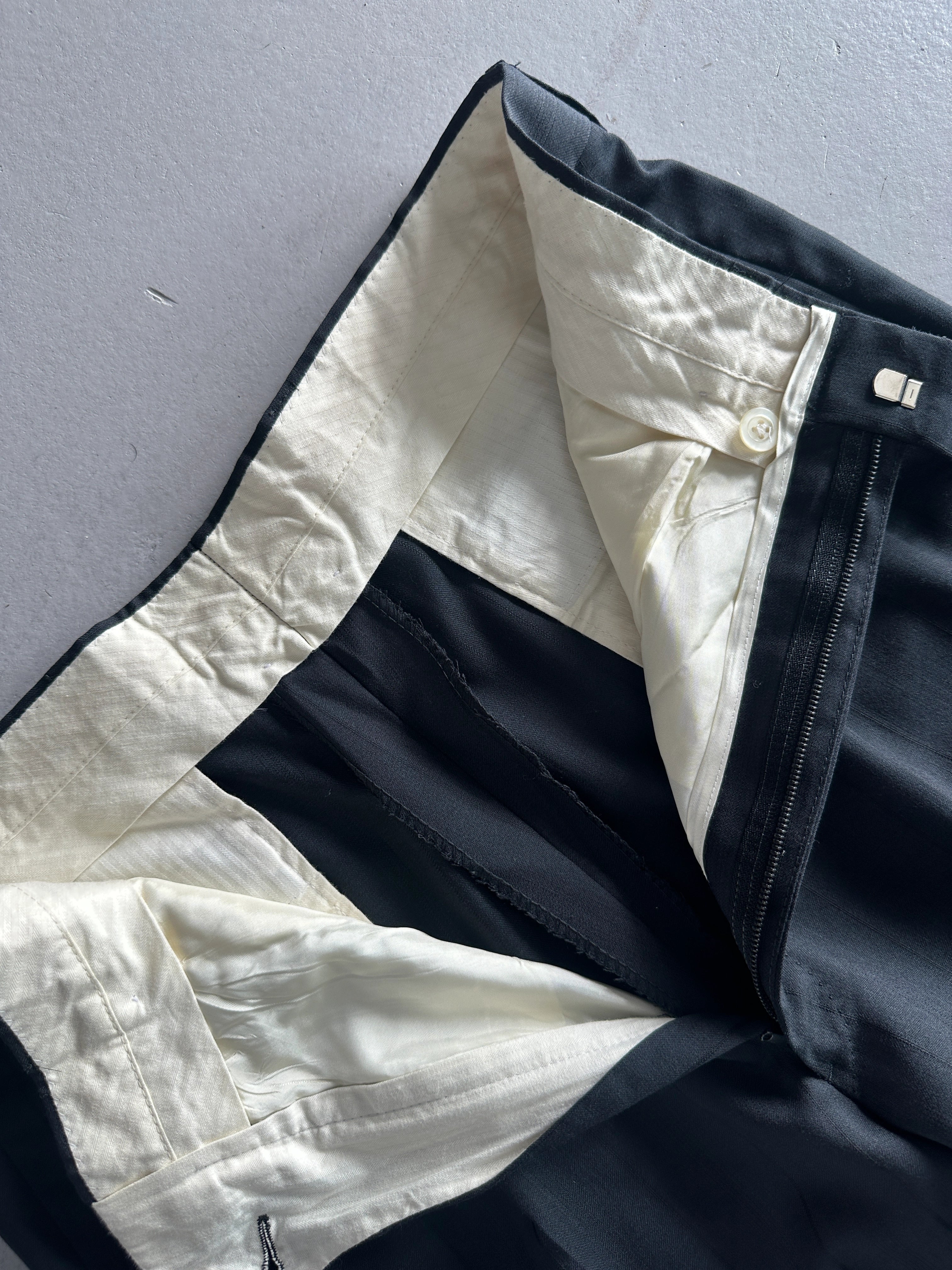 1990s PINSTRIPED FRONT PLEATS TAILORED TROUSERS