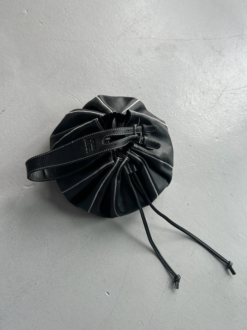 ENRICO COVERI - 1990s LEATHER BUCKET BAG