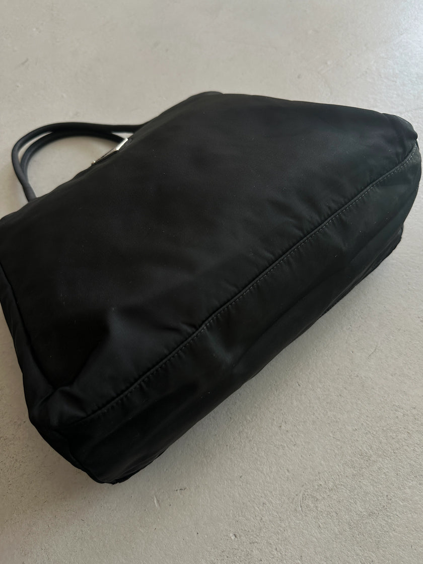 PRADA - 1990s NYLON TOTE BAG