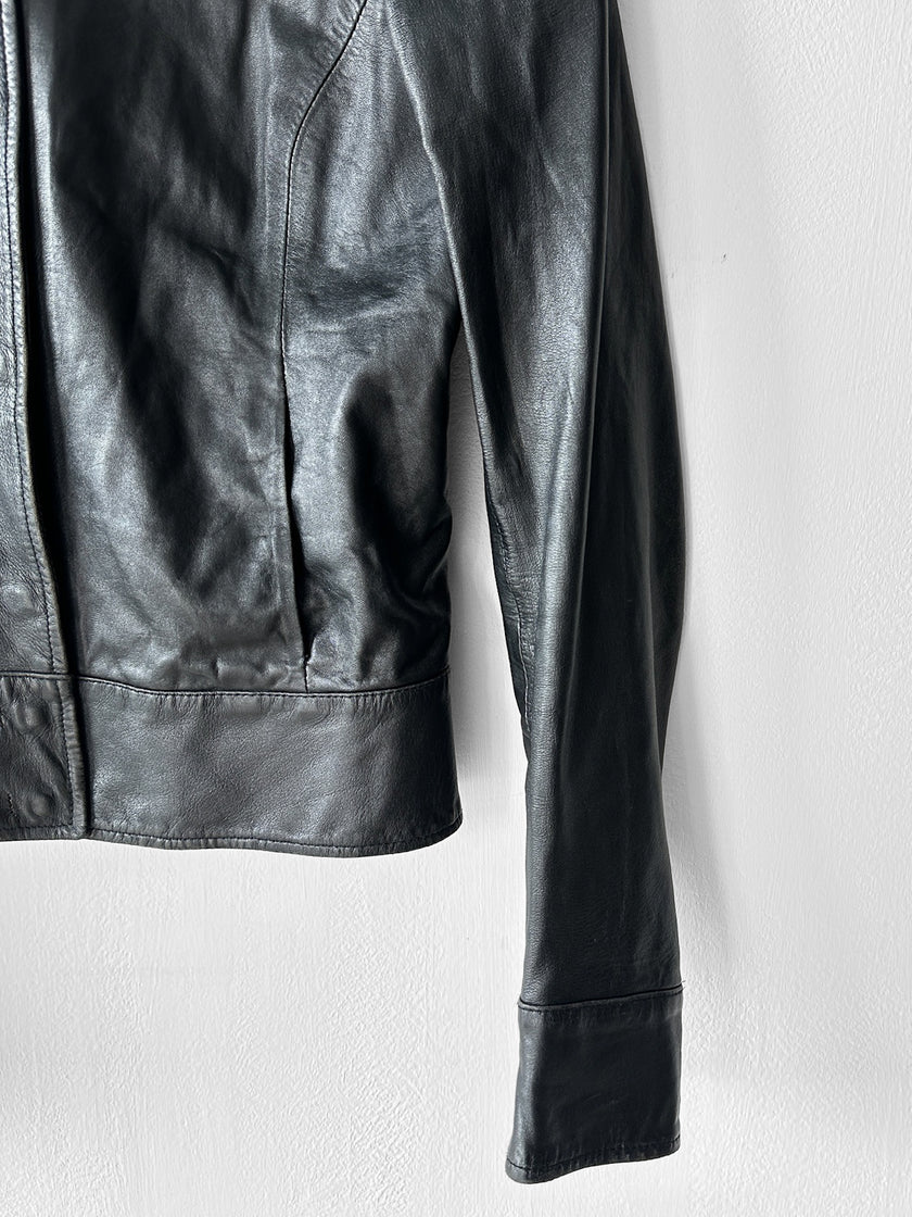 GIANFRANCO FERRÉ - early 2000s SOFT LEATHER CROP FIT JACKET WITH FUNNEL NECK