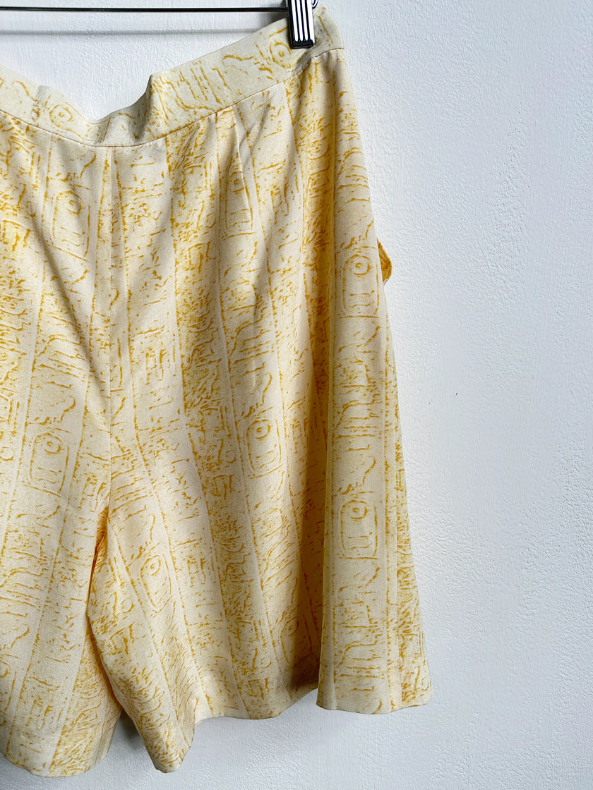ESCADA - 1980s SILK PLEATED BERMUDA SHORTS