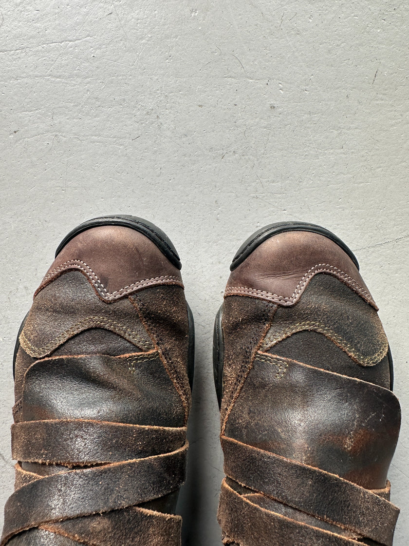 MARITHÉ + FRANÇOIS GIRBAUD - early 2000s ROUND TOE BONDAGE LEATHER SNEAKERS