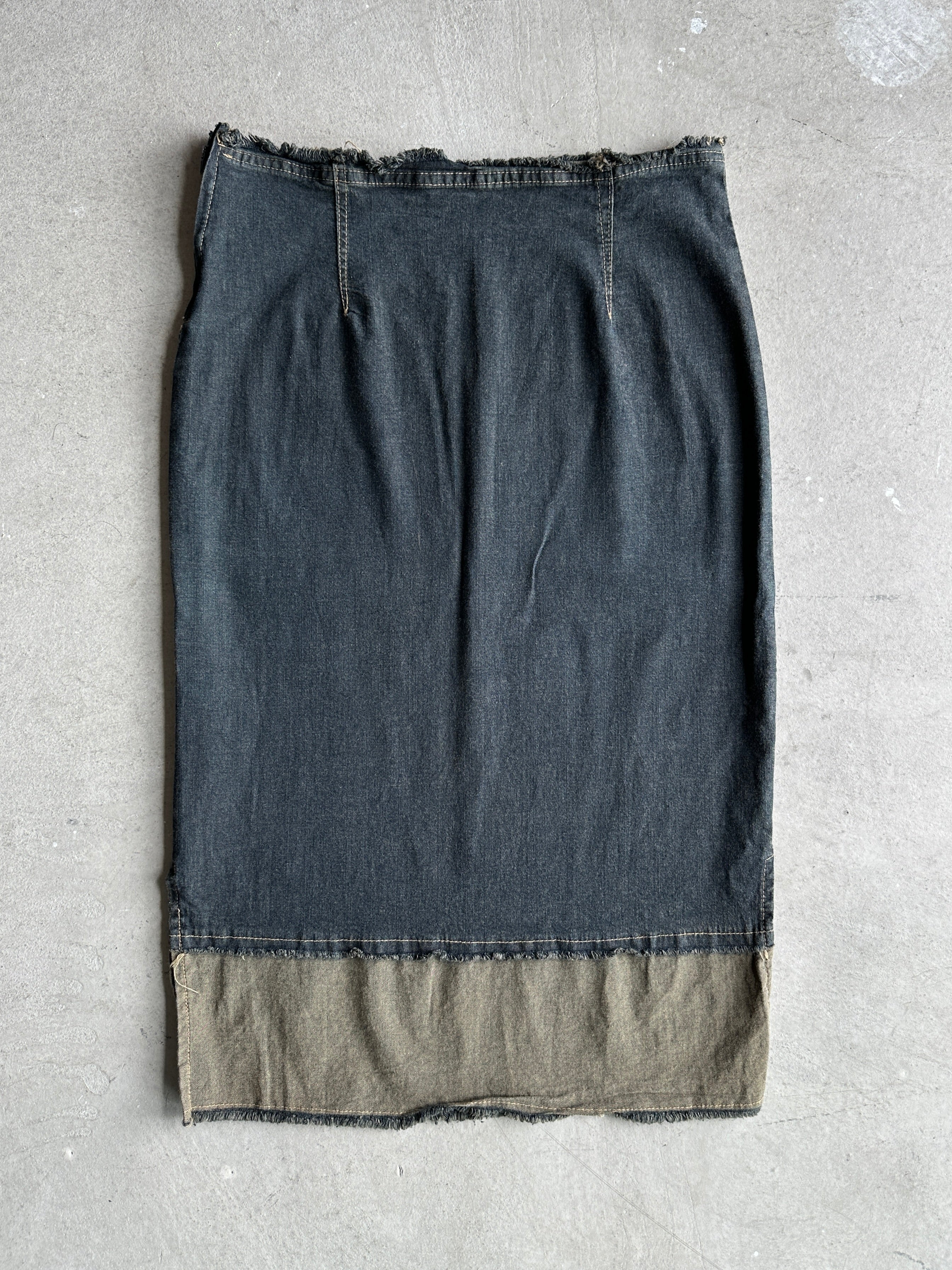 1990s LOW WAIST DENIM SKIRT