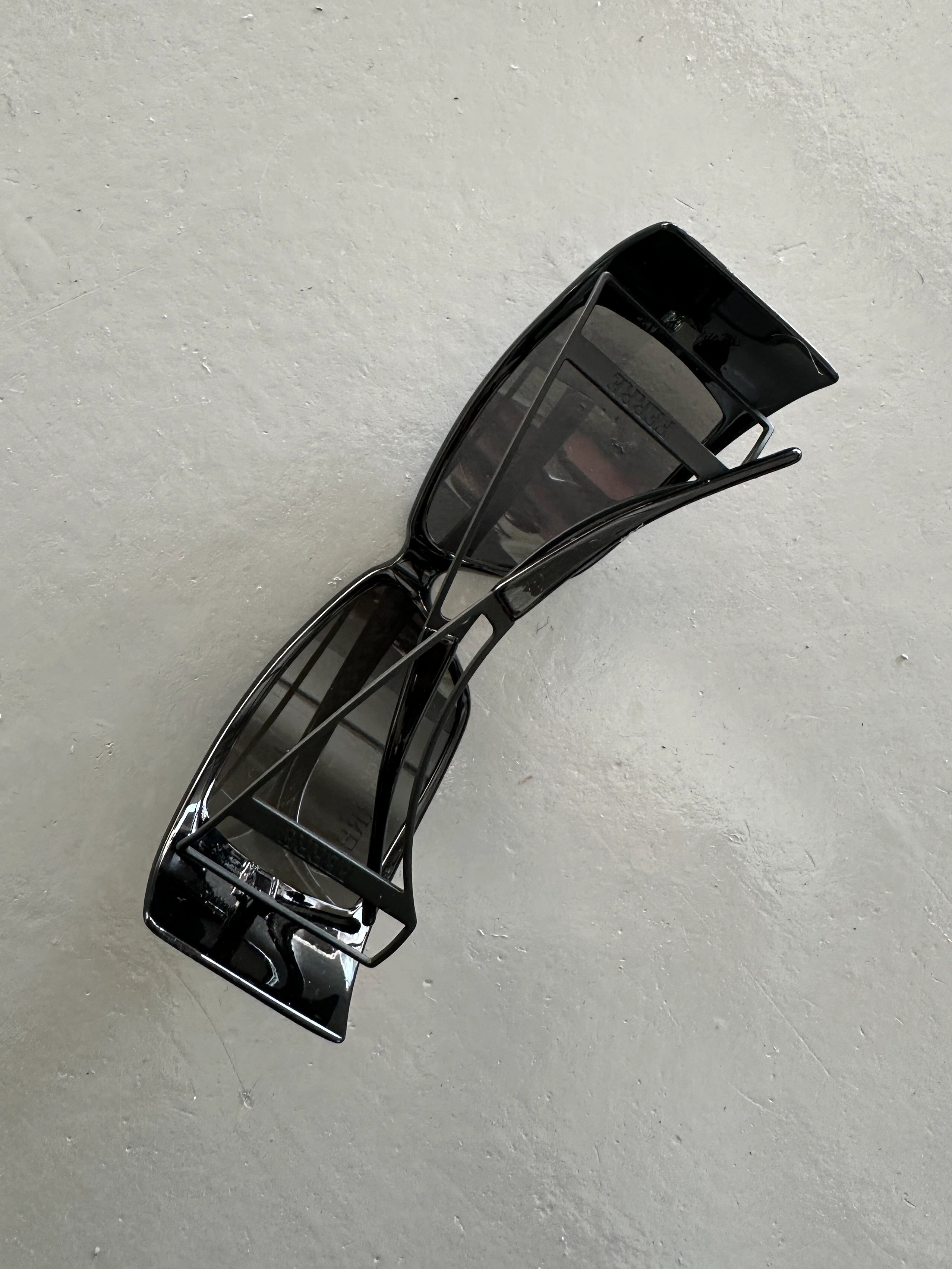 GIANFRANCO FERRÉ - 1990s WRAPAROUND SUNGLASSES WITH CUT OUT ARMS