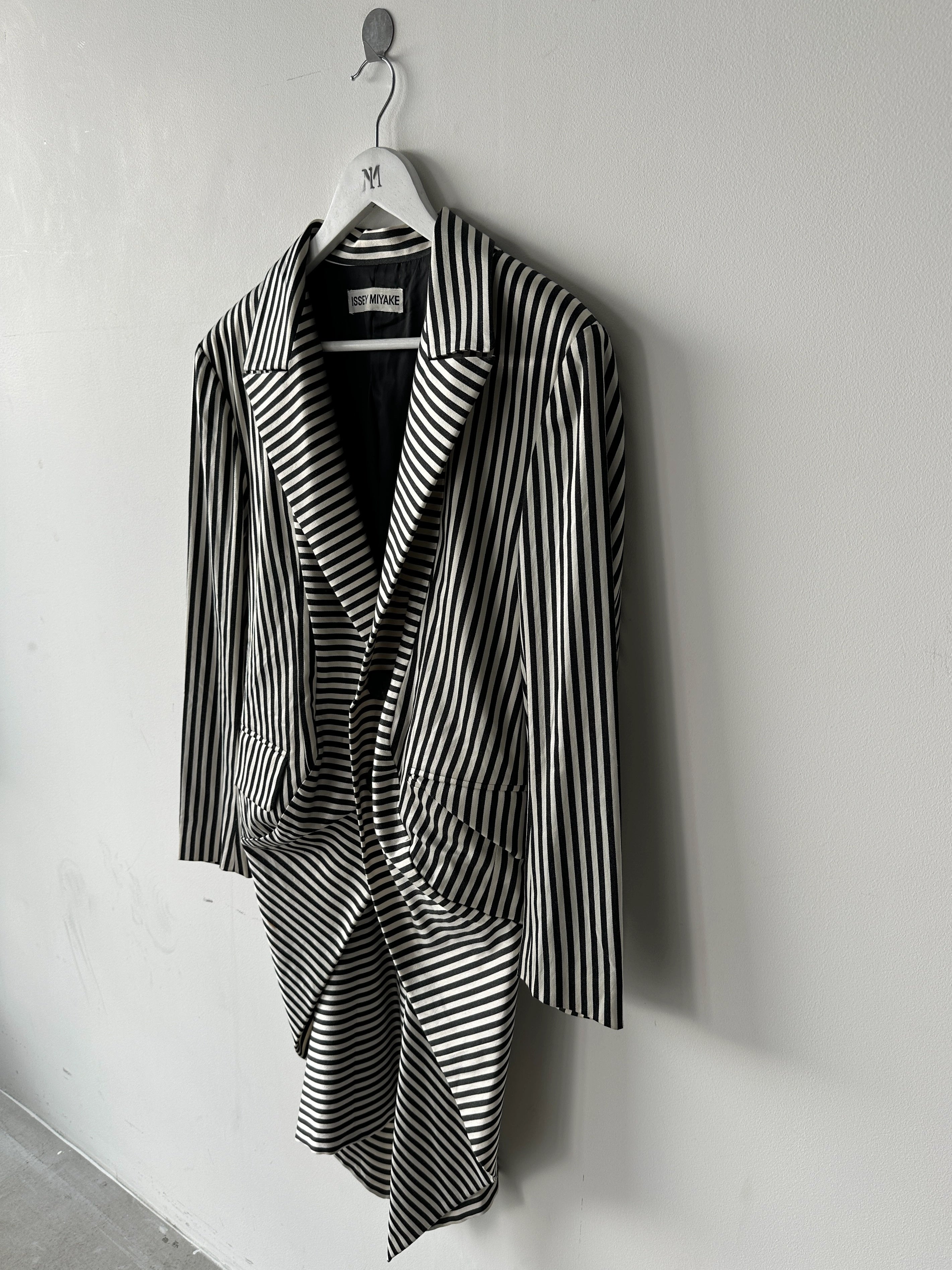 ISSEY MIYAKE - F/W 1995 TAILCOAT STRIPED BLAZER