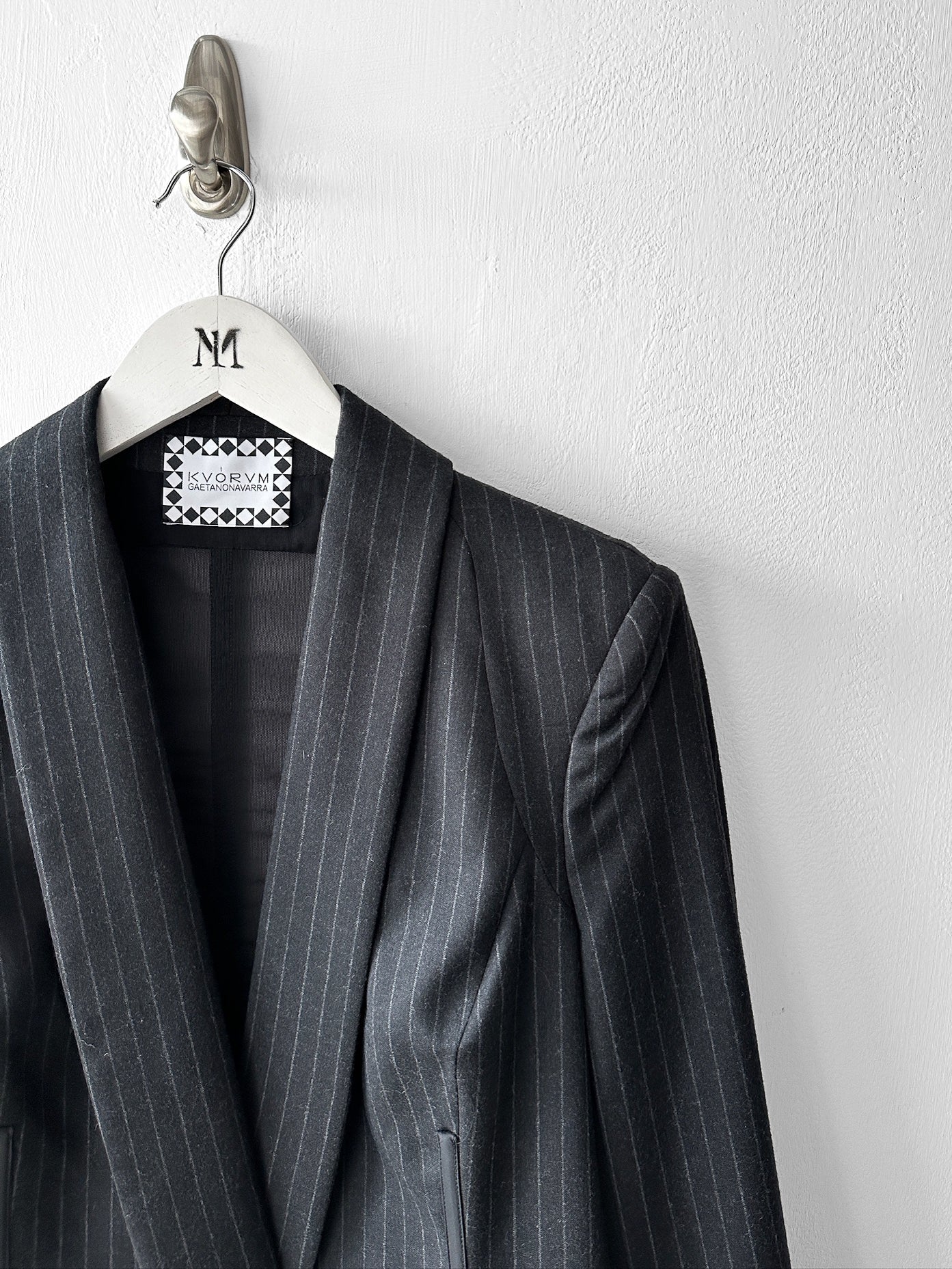 GAETANO NAVARRA - circa 2013 PINSTRIPE TAILORED BLAZER WITH DECONSTRUCTED MESH BACK