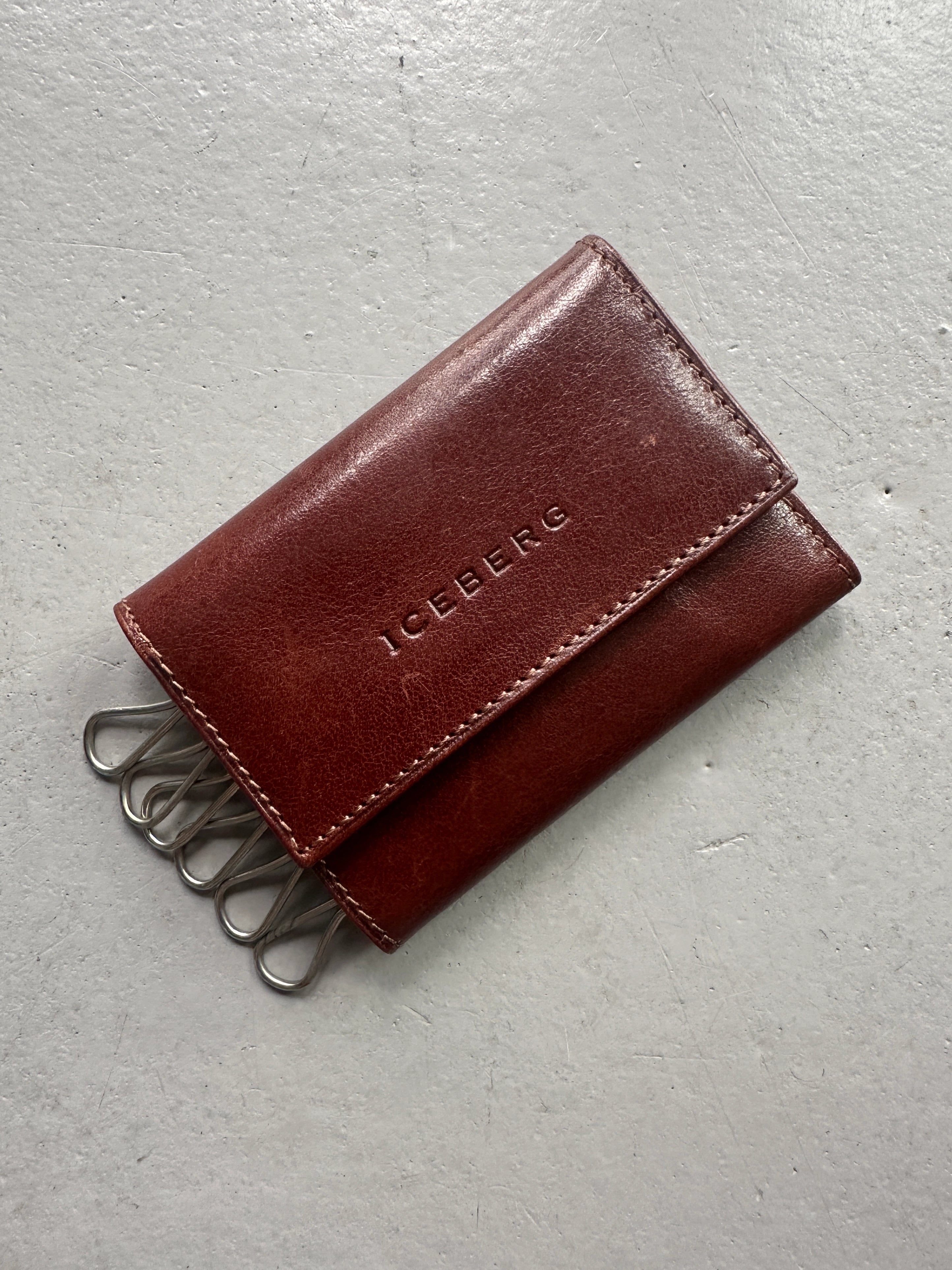 ICEBERG - 1990s LEATHER KEY HOLDER