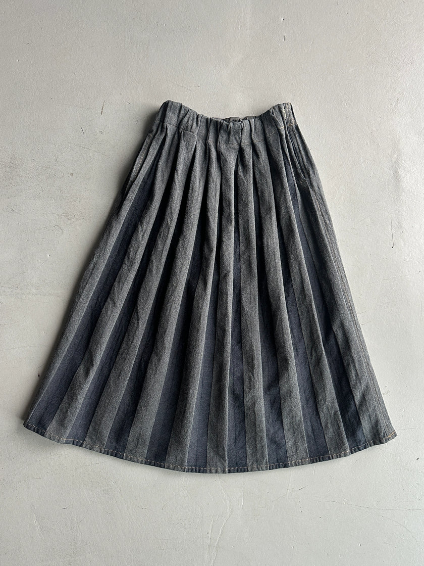 ISSEY MIYAKE PLANTATION - 1990s CRISP PLEATS DUAL COLOUR DENIM SKIRT