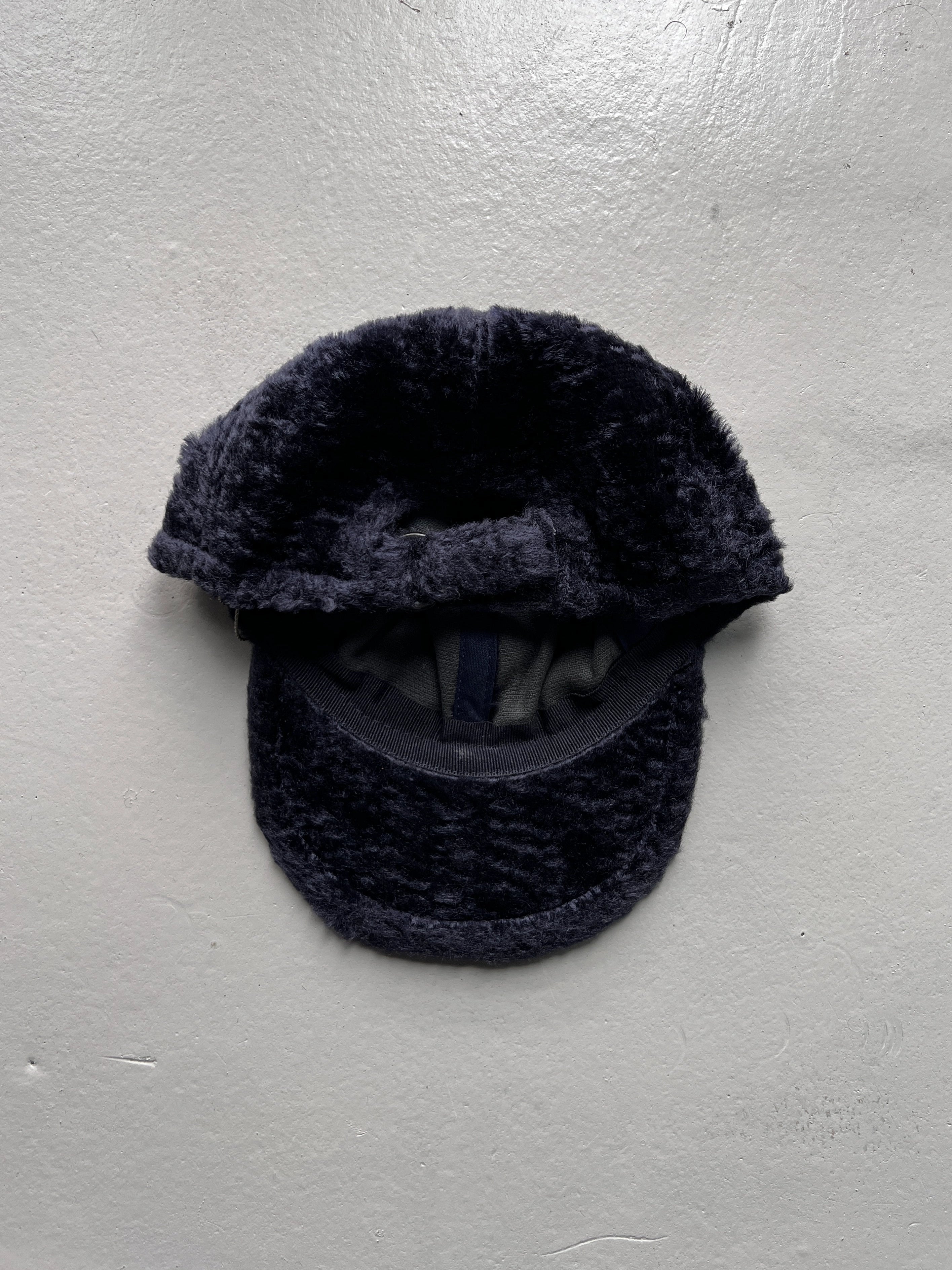 ARMANI JEANS  - 1990s TEDDY FAUX FUR CAP