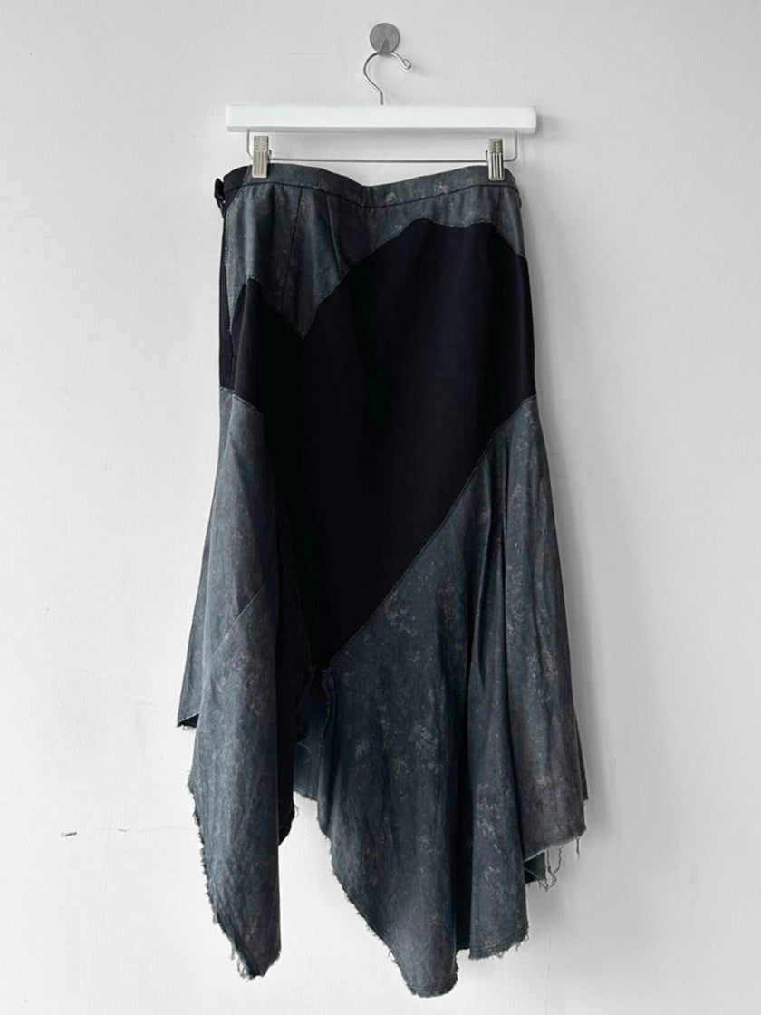 ISSEY MIYAKE - A/W 2005 ASYMMETRICAL PANELED SKIRT