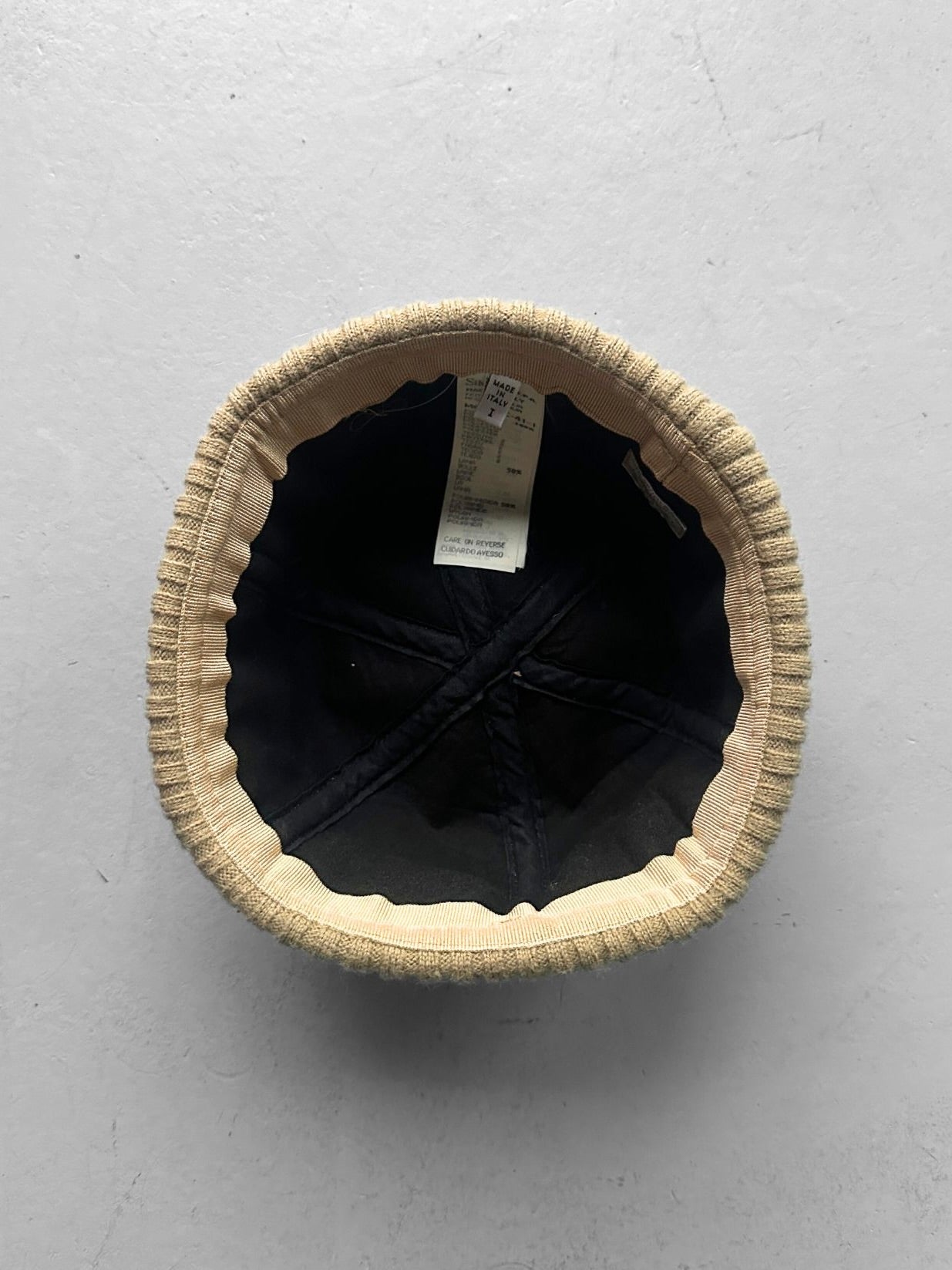 ARMANI JEANS - 1990s BEANIE HAT