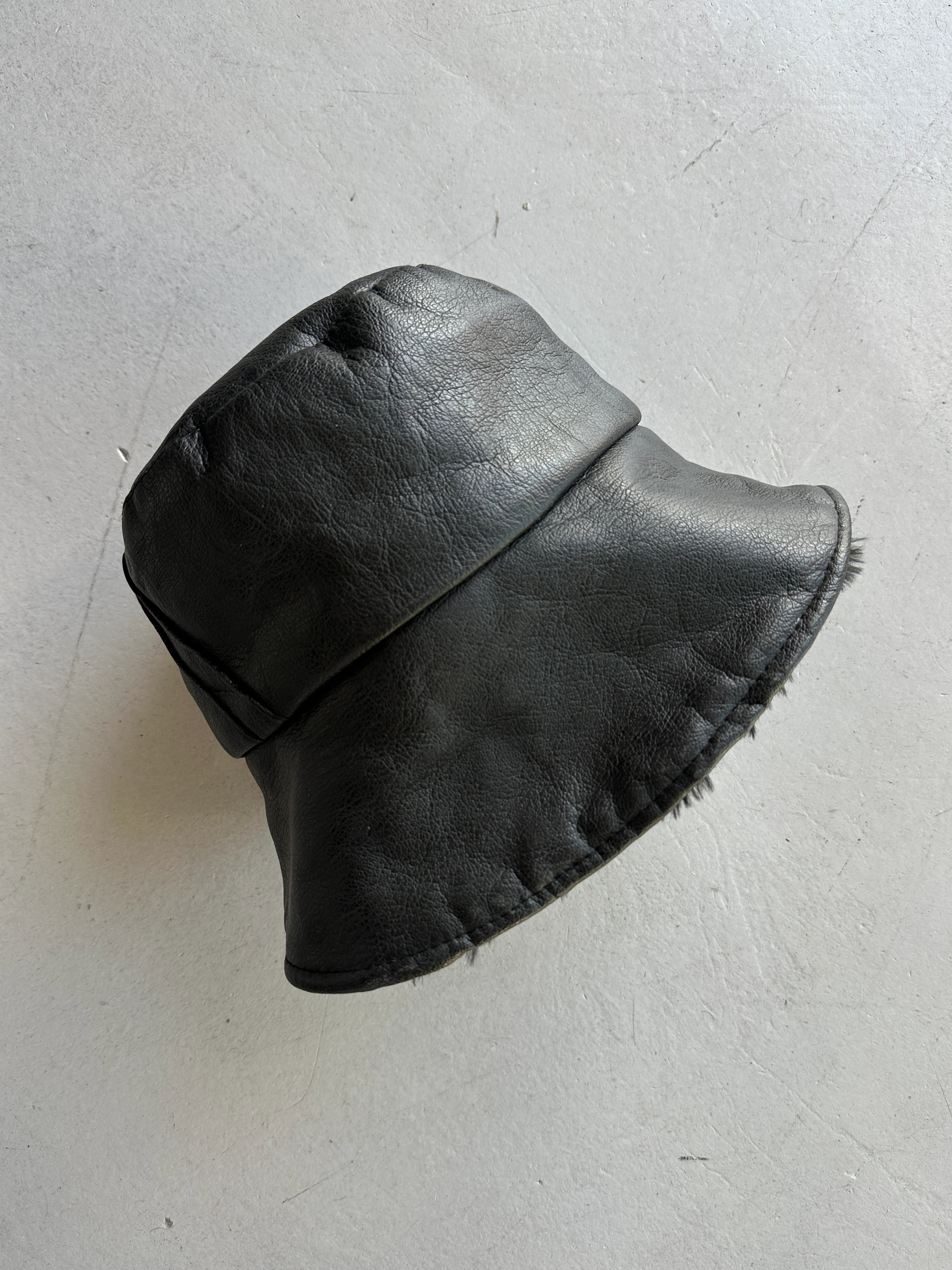 1970s LEATHER BUCKET HAT WITH FAUX FUR BRIM AND LINING