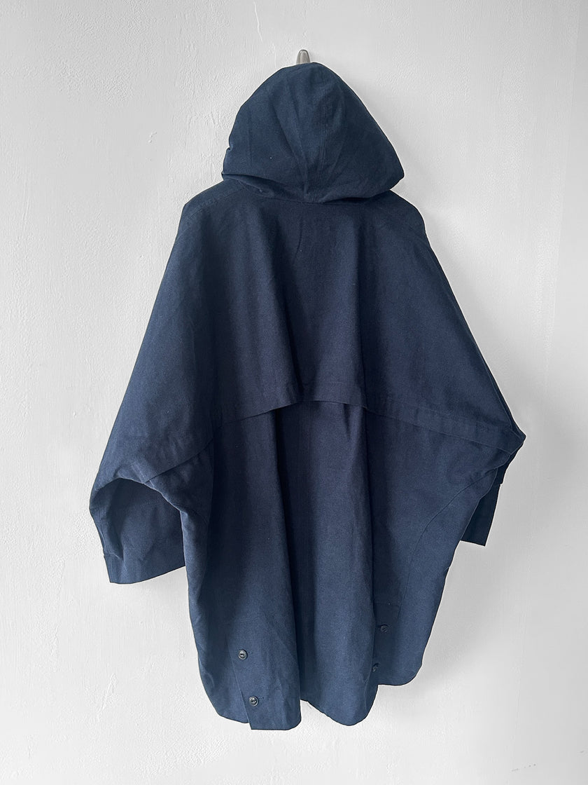 ITALIAN LABEL - SAMPLE OVERSIZED HOODED CAPE JACKET WITH MESH UNDERLAYER