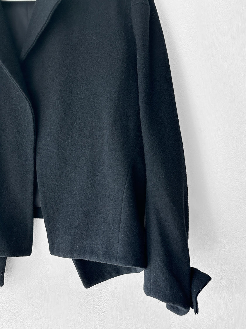 YOHJI YAMAMOTO - F/W 2006 WOOL JACKET WITH DECONSTRUCTED HEM
