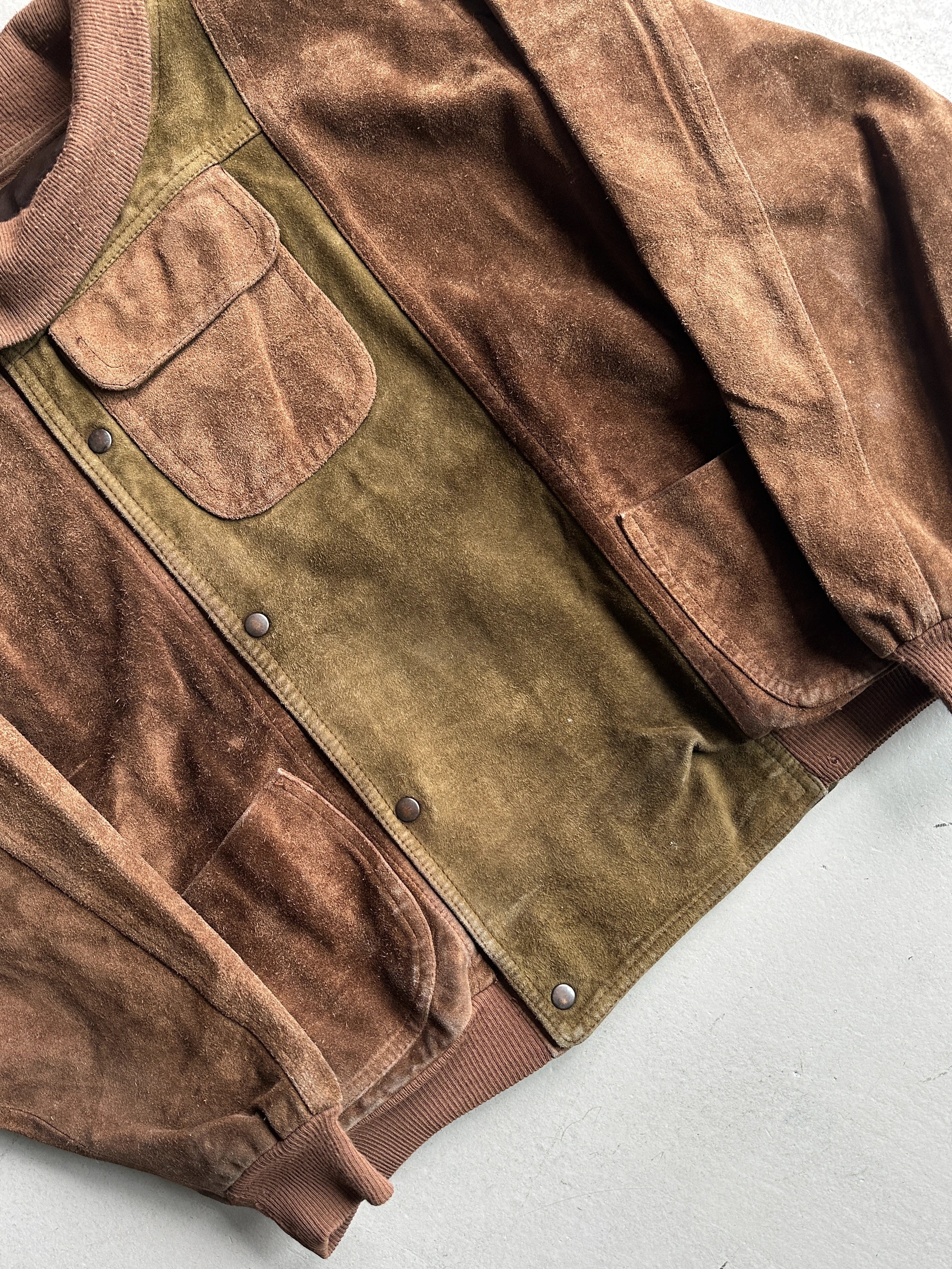 1980 ASYMMETRICAL FRONT SUEDE JACKET WITH FRONT POCKET