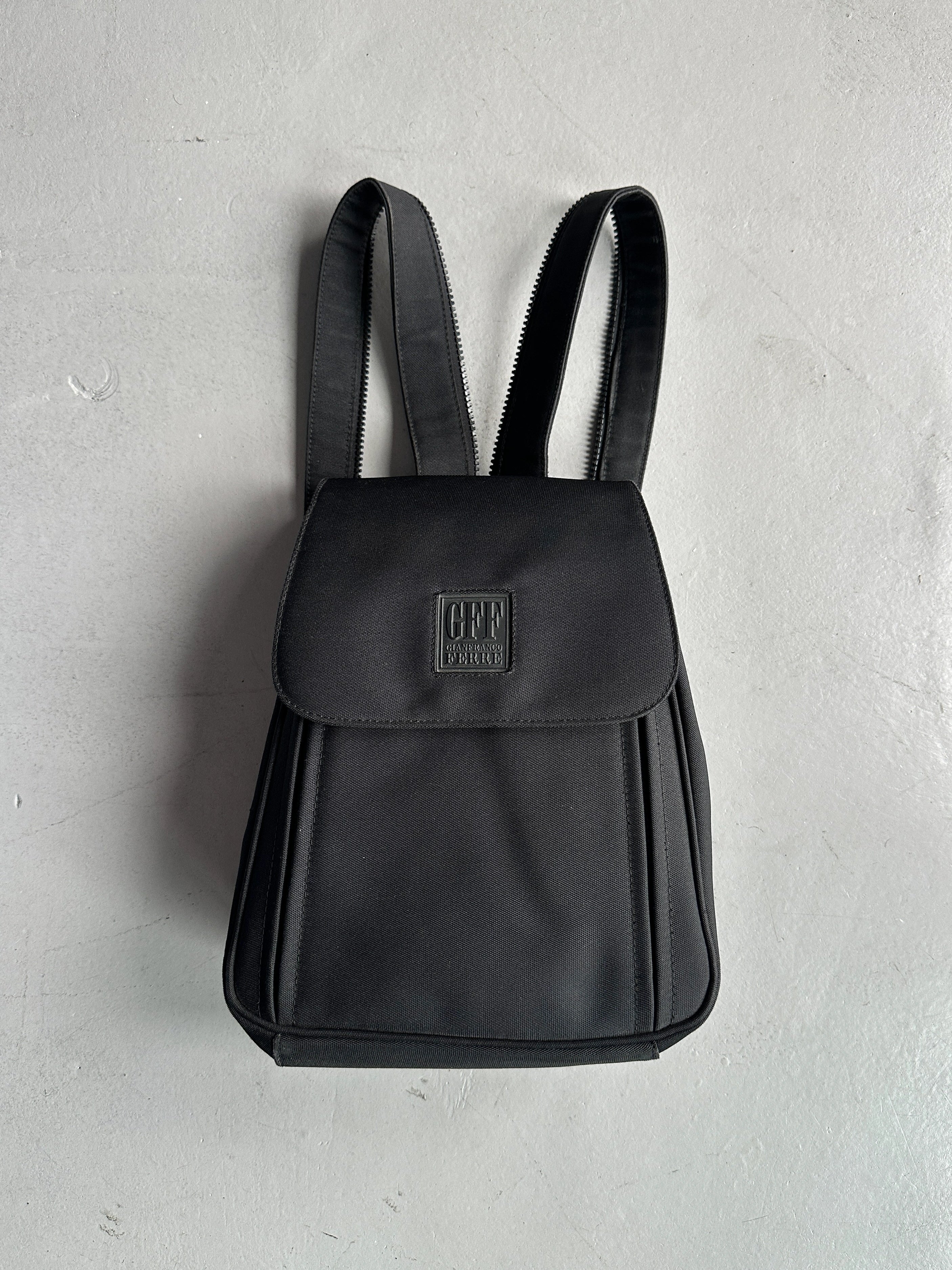 GIANFRANCO FERRÉ - 1990s ZIPPABLE STRAPS BACKPACK
