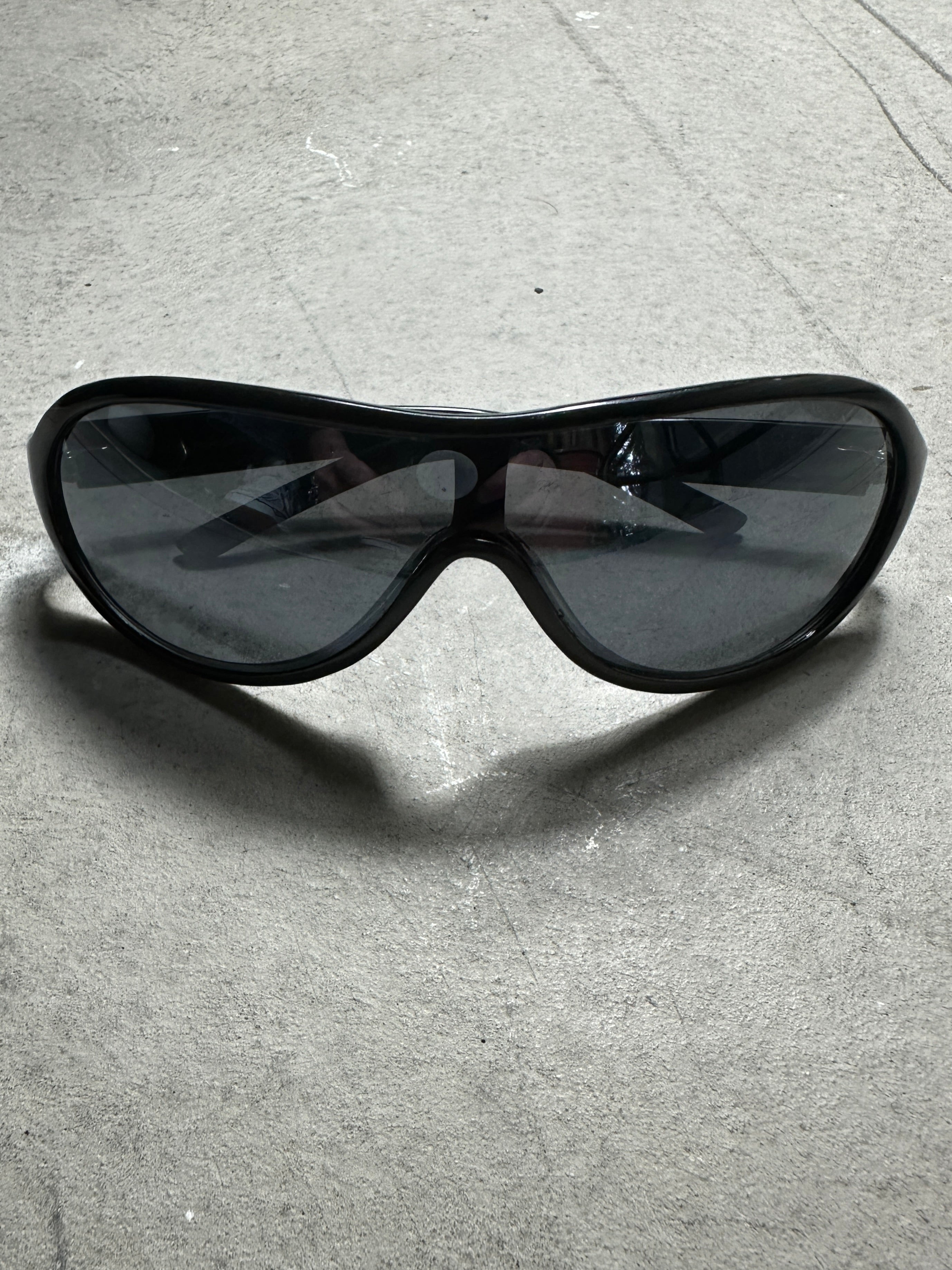 YVES SAINT LAURENT - 1990s SHIELD SUNGLASSES