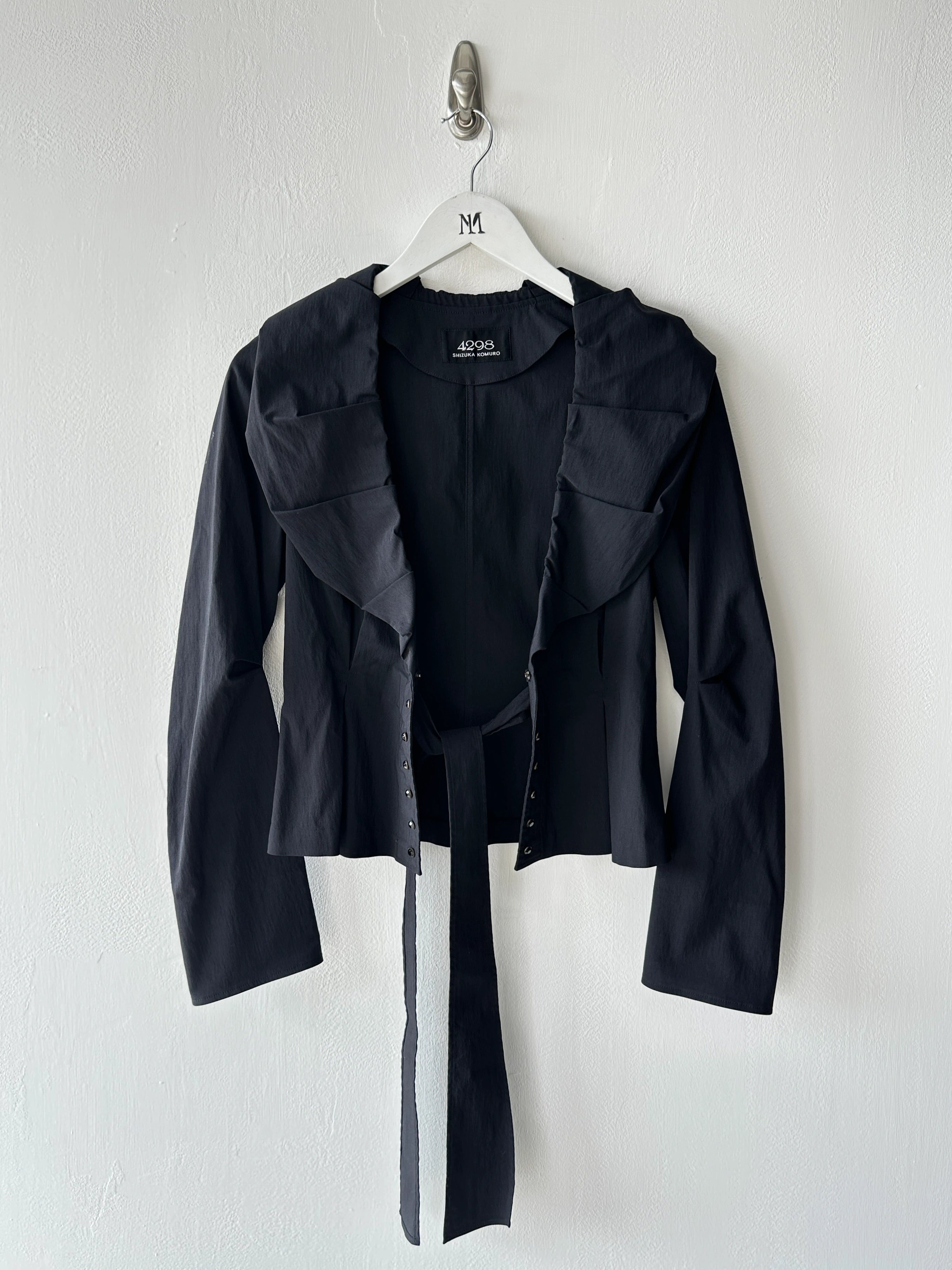 JAPANESE LABEL 2000s PANELED BLOUSE WITH SCULPTURAL COLLAR