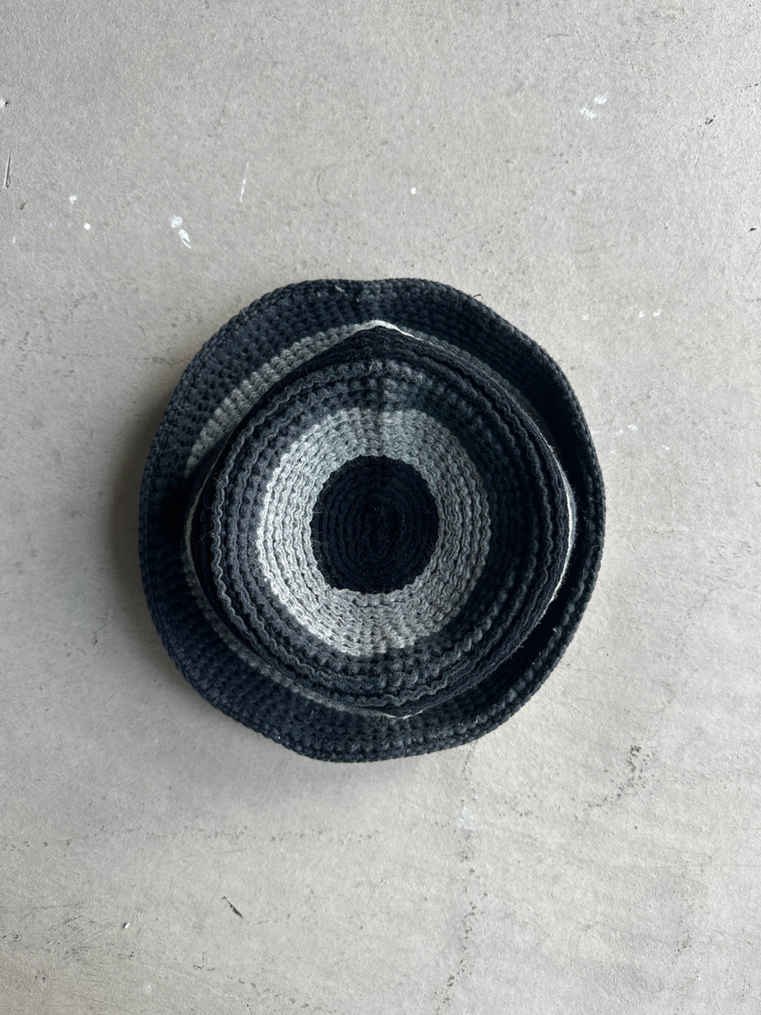 EMPORIO ARMANI - 1980s KNITTED BUCKET HAT