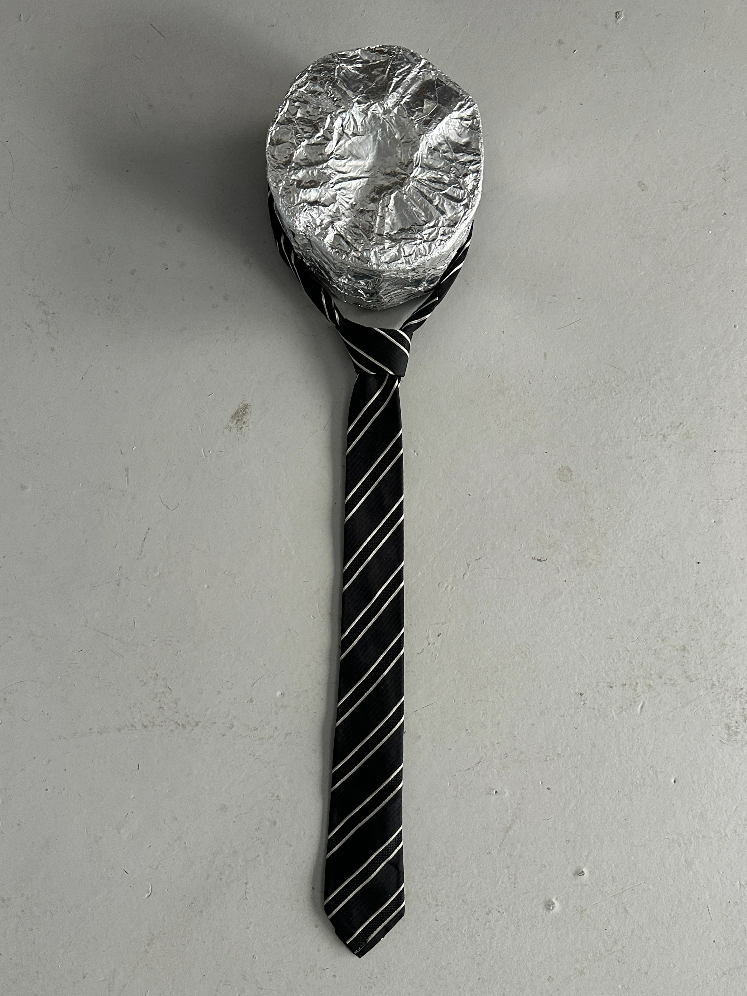 DOLCE & GABBANA  - 1990s SILK PATTERNED SKINNY TIE