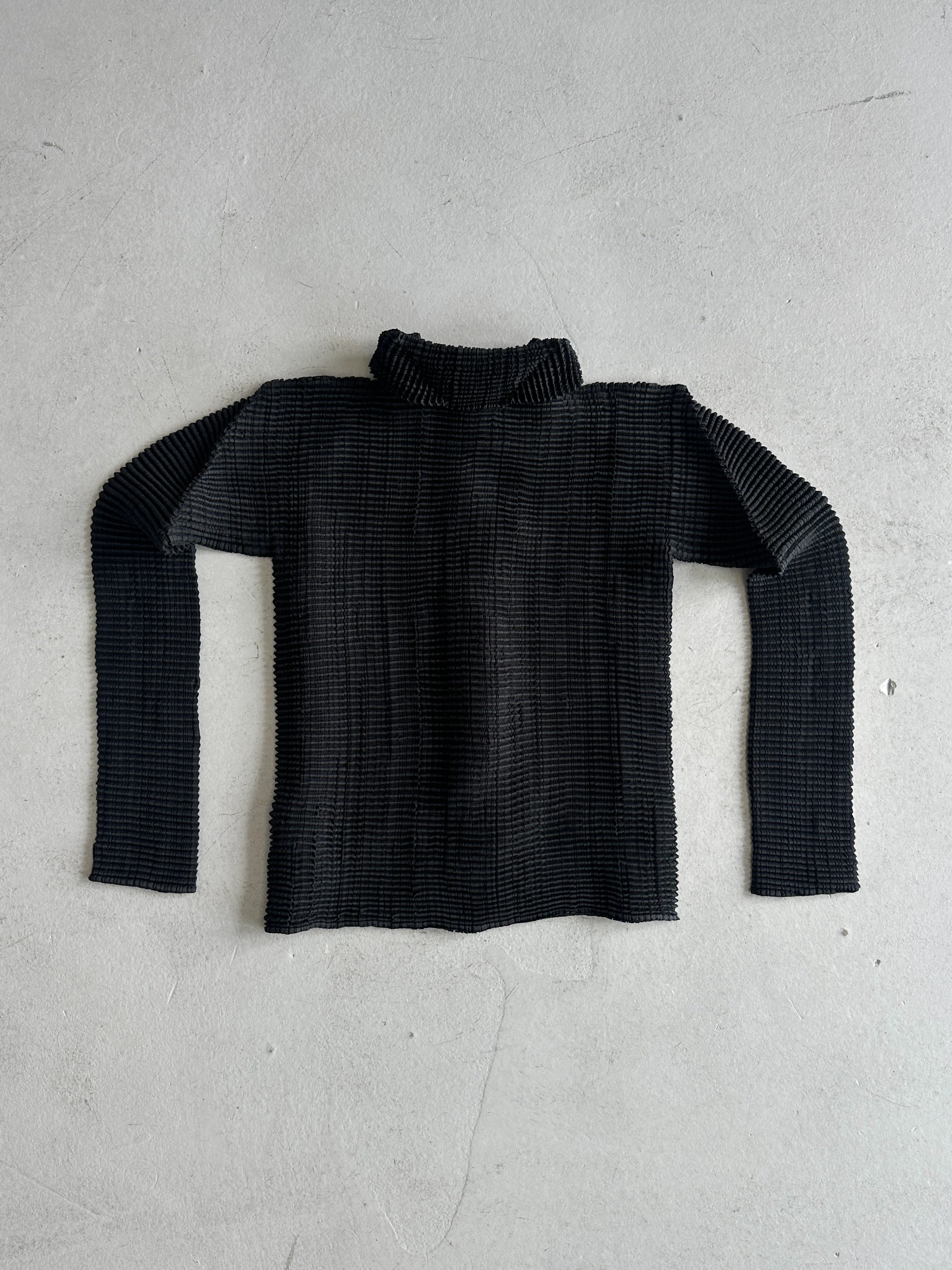 ISSEY MIYAKE - F/W 1999 PLEATED BUTTONED SHIRT