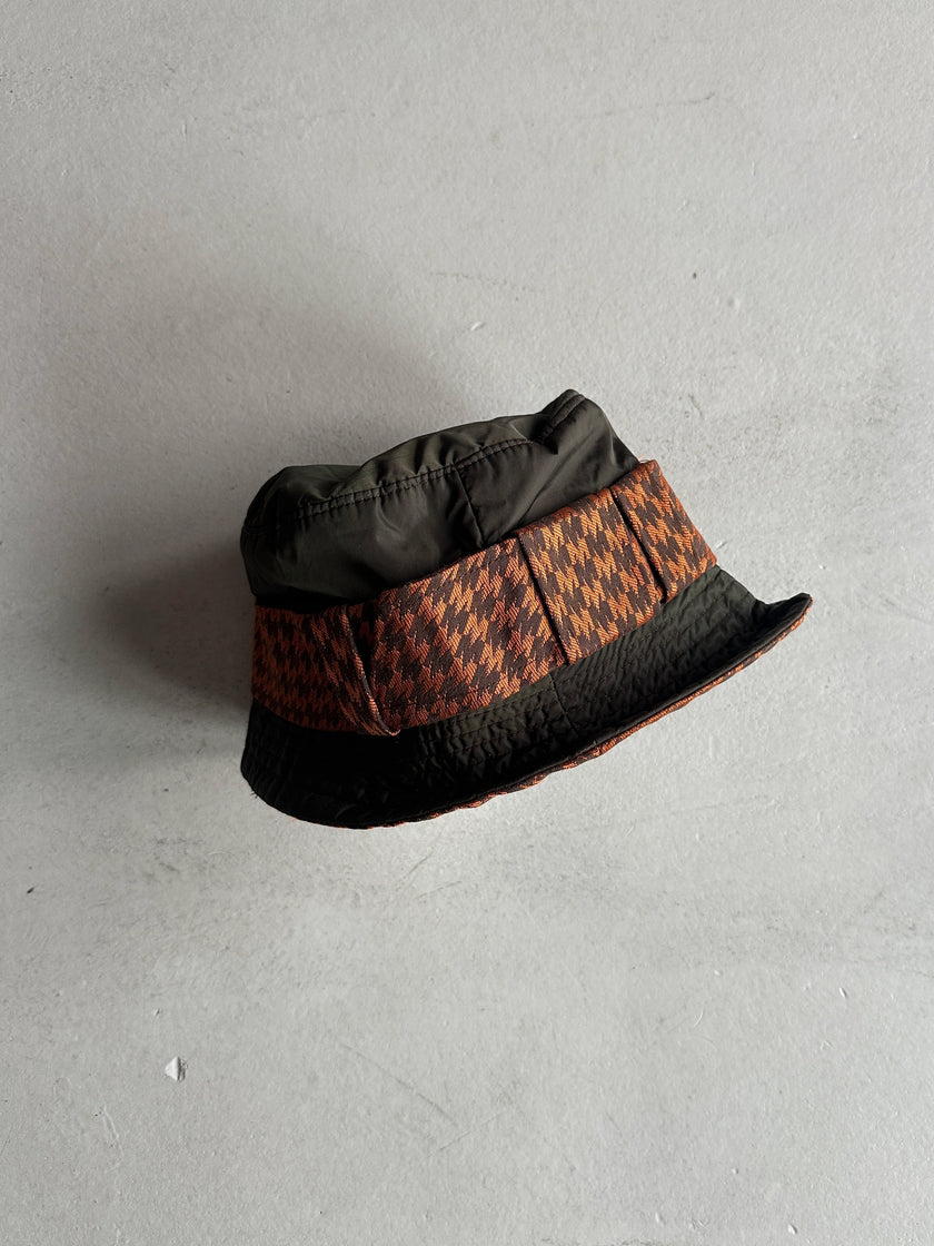 MAX MARA - 2000s NYLON BUCKET HAT