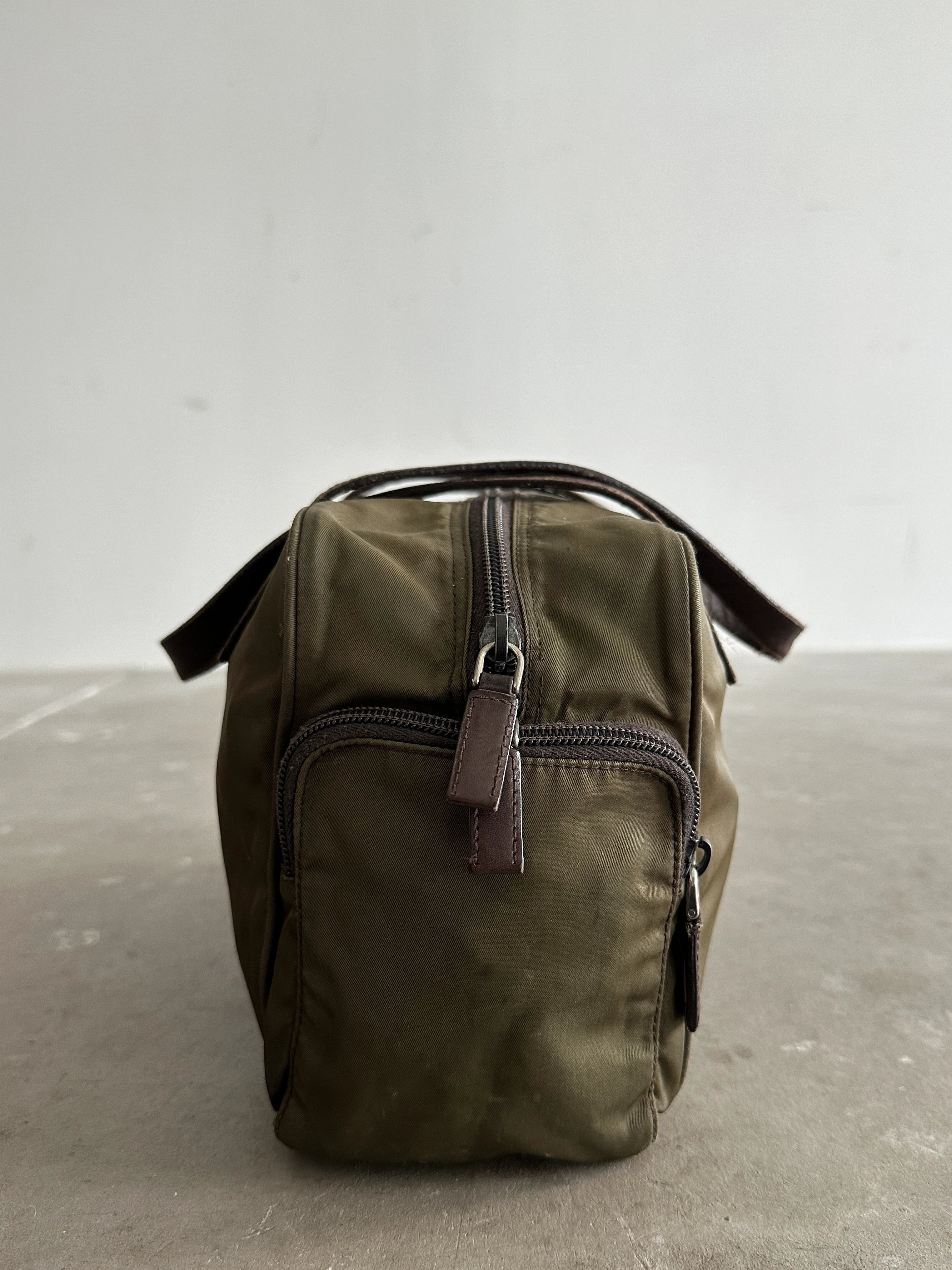 PRADA - 2000s NYLON CARGO SHOULDER BAG