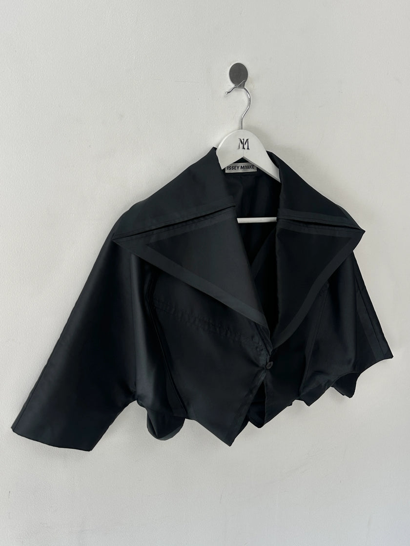 ISSEY MIYAKE  - F/W 2011 SCULPTURAL BOLERO JACKET