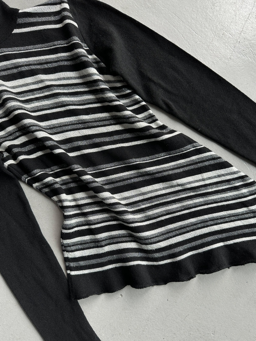 1990s ASYMMETRICAL LONG SLEEVE TOP WITH CUT OUT AT BACK