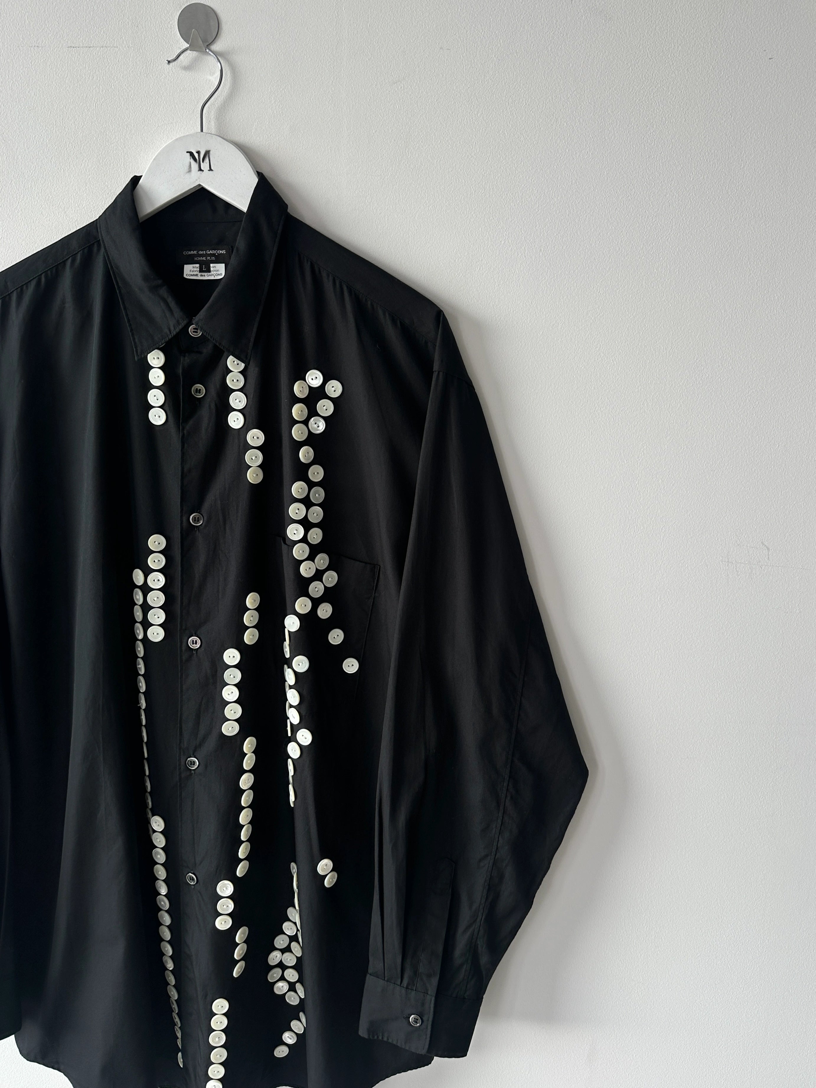 COMME DES GARÇONS HOMME - F/W 2024 LONG SHIRT WITH BUTTON EMBELLISHMENTS