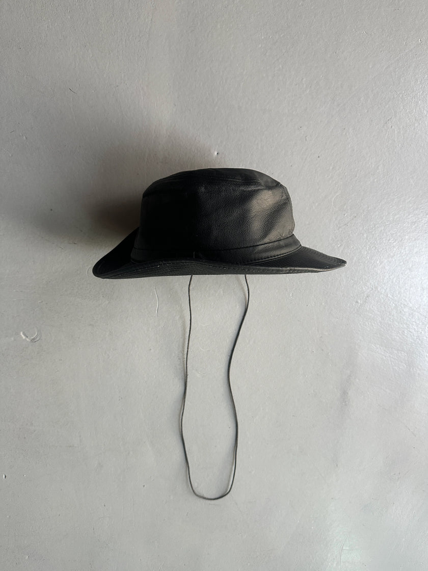 AGNÈS B. - 1990s FAUX LEATHER HAT WITH LONG CHIN STRAP