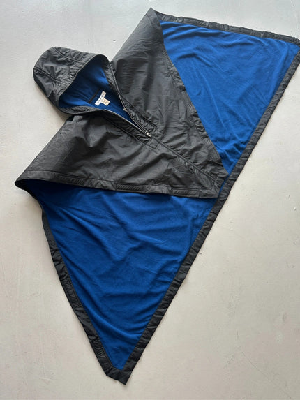 COMME DES GARÇONS A/W 2011 PONCHO