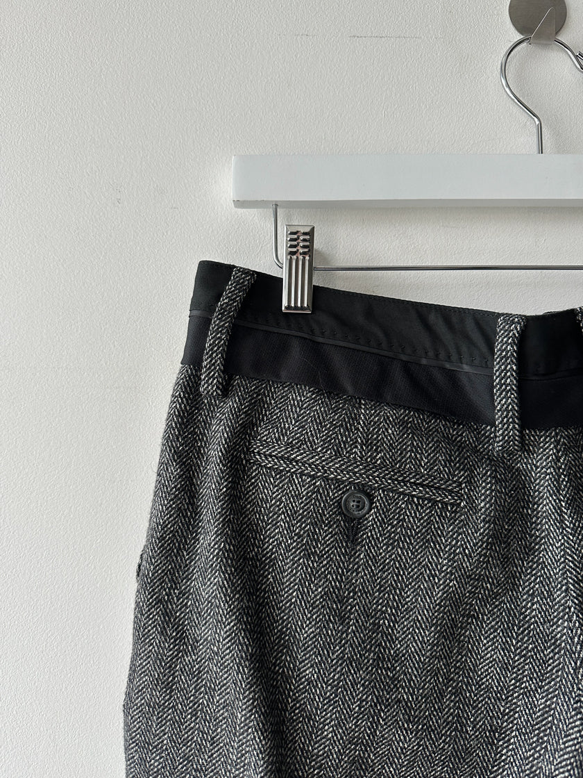 DOLCE & GABBANA - early 2000s FRONT PLEATS HERRINGBONE SHORTS