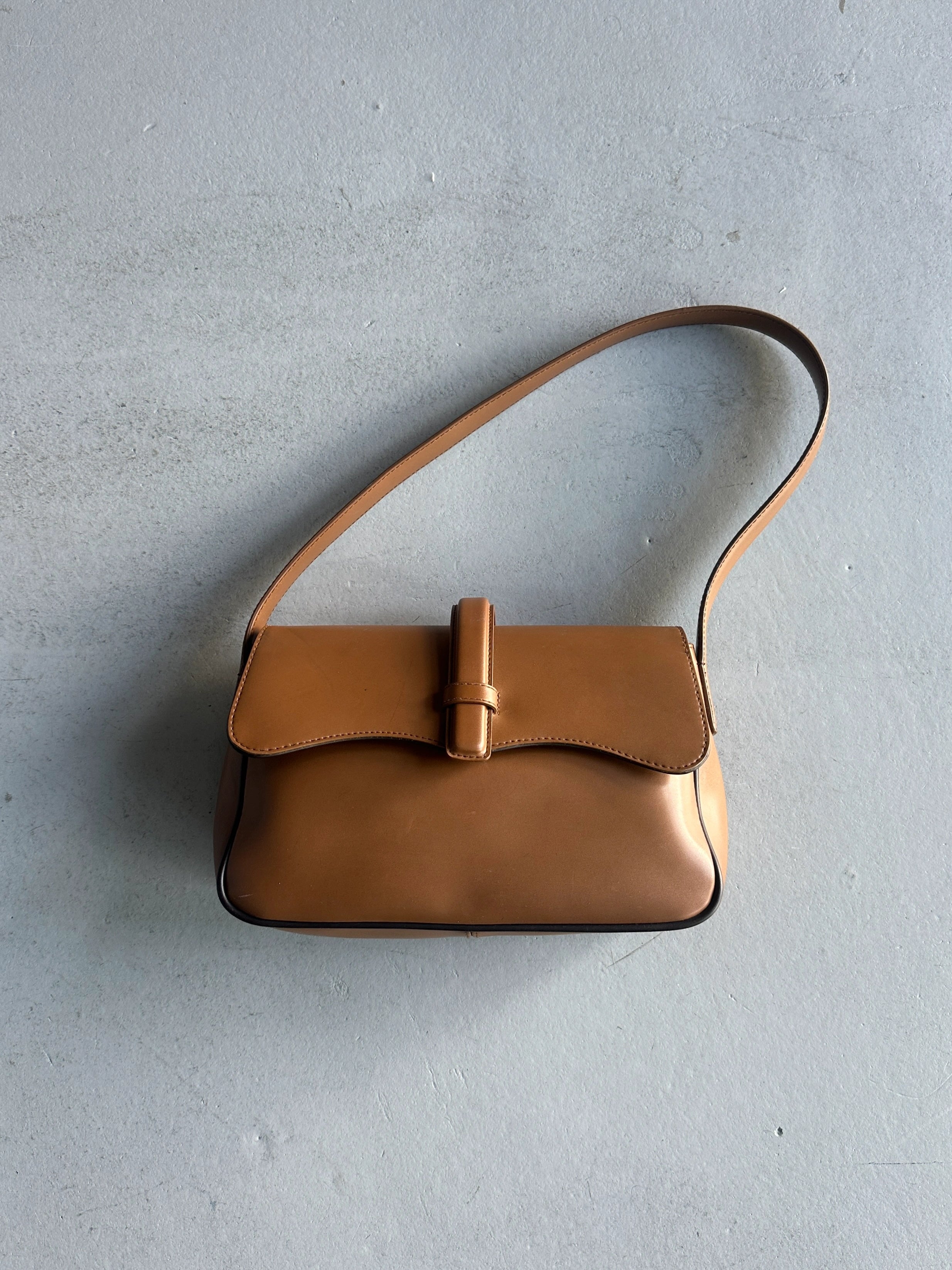 CLAUDE MONTANA - 1990s STRUCTURED SHOULDER BAG