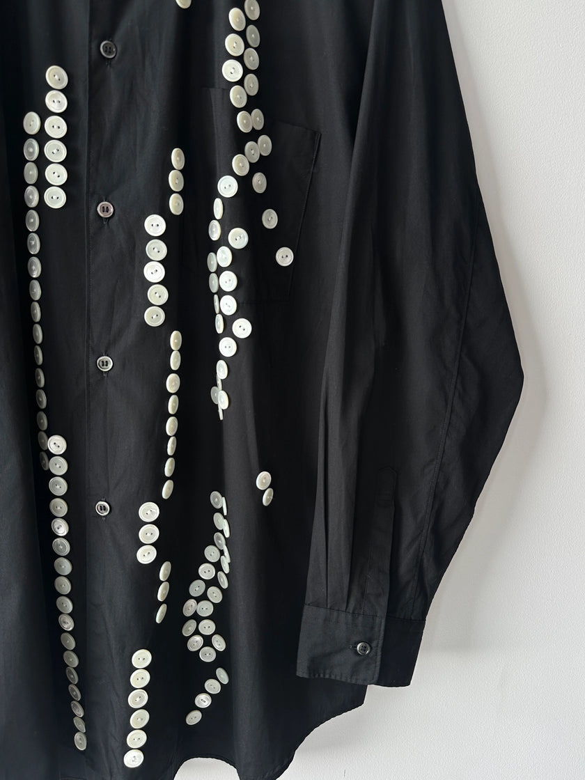 COMME DES GARÇONS HOMME - F/W 2024 LONG SHIRT WITH BUTTON EMBELLISHMENTS
