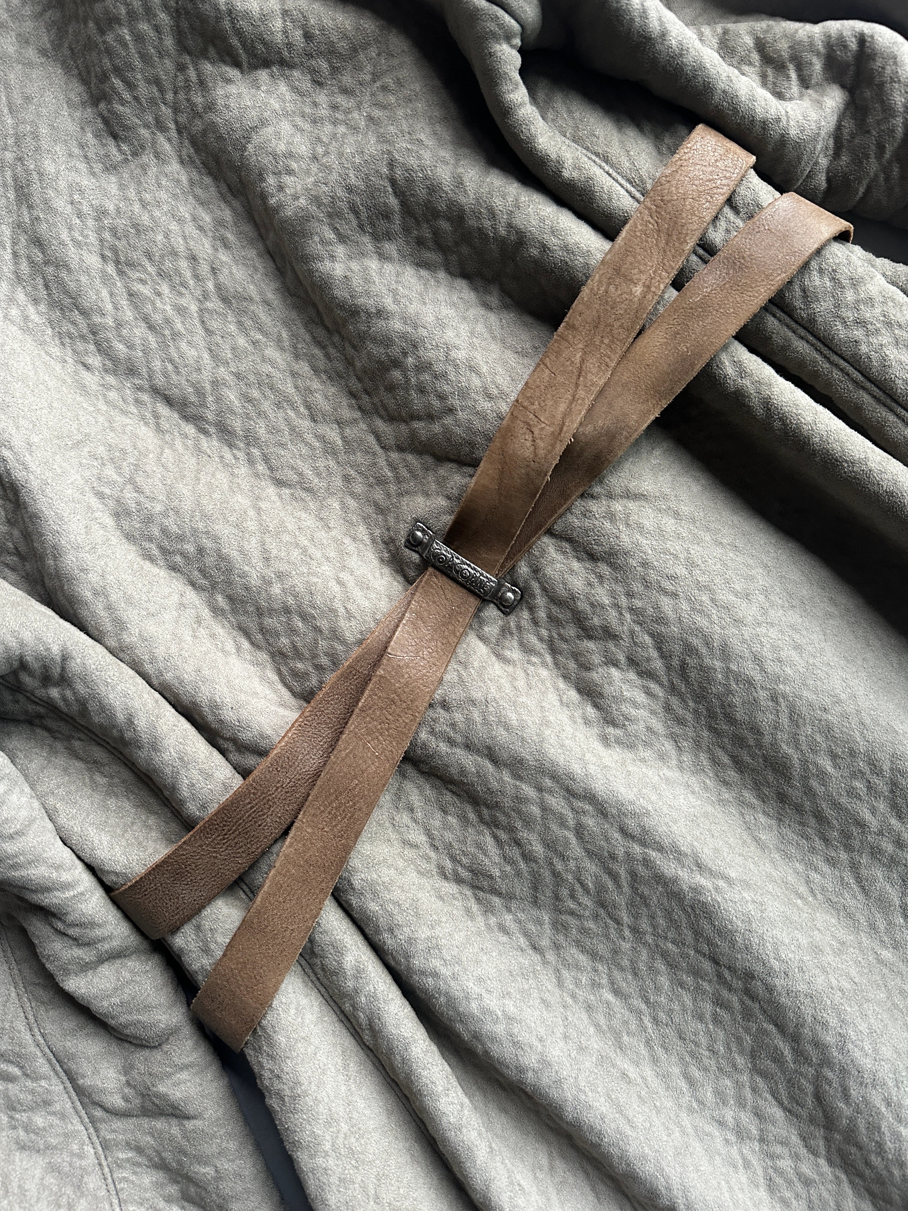 COP COPINE - 2000s RELAXED TEXTURED COAT WITH CROSSED DOUBLE LEATHER BELT