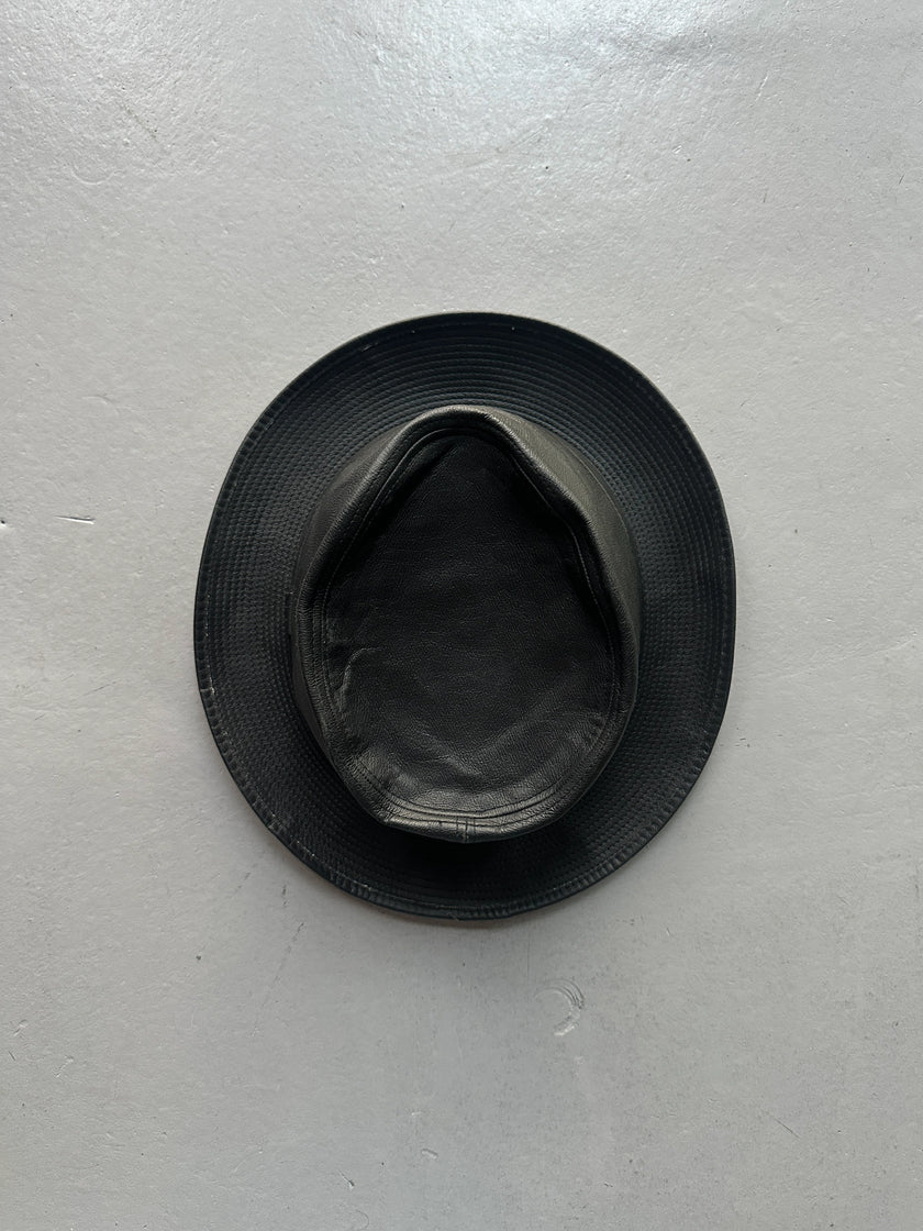 AGNÈS B. - 1990s FAUX LEATHER HAT WITH LONG CHIN STRAP