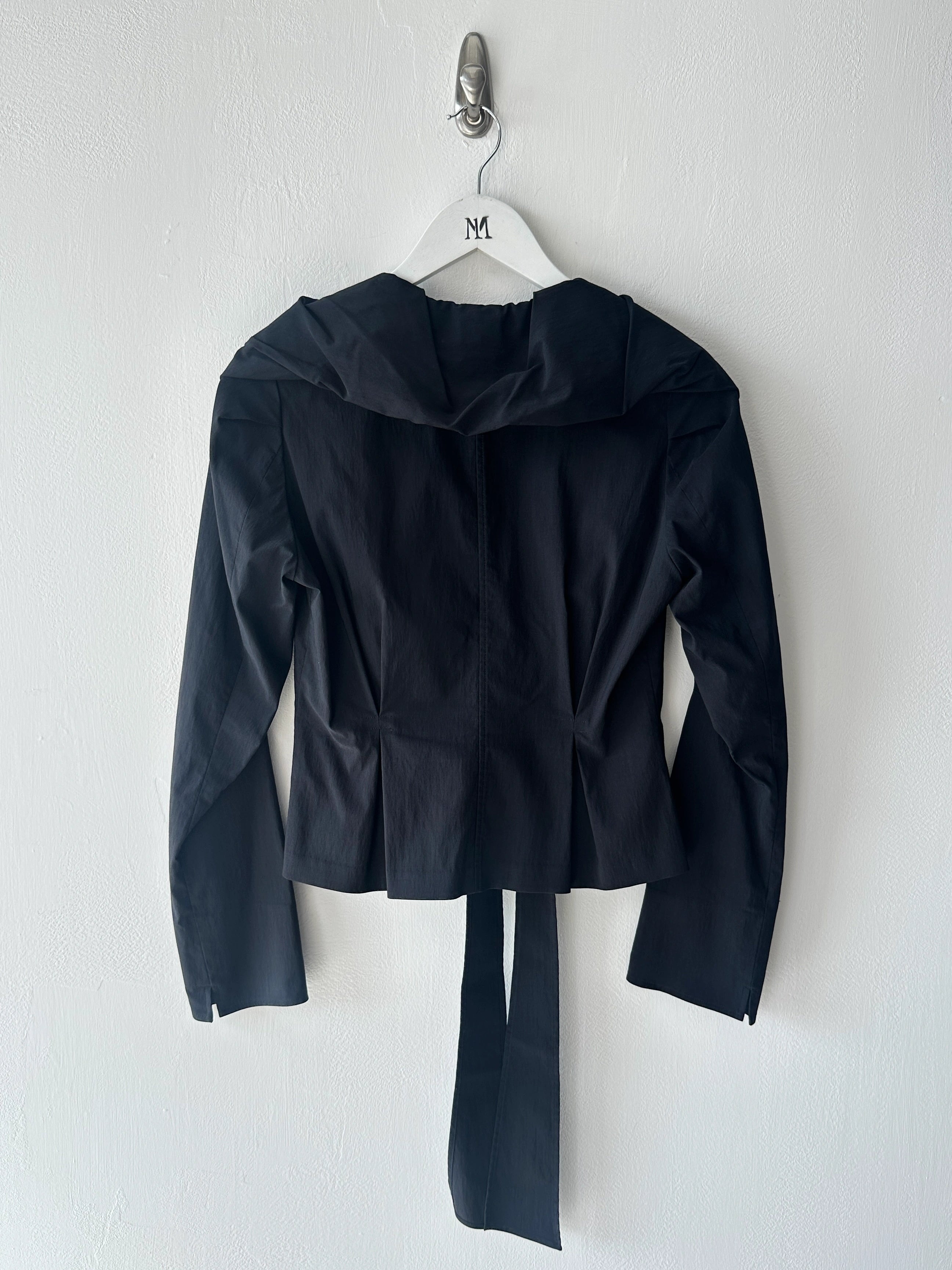 JAPANESE LABEL 2000s PANELED BLOUSE WITH SCULPTURAL COLLAR