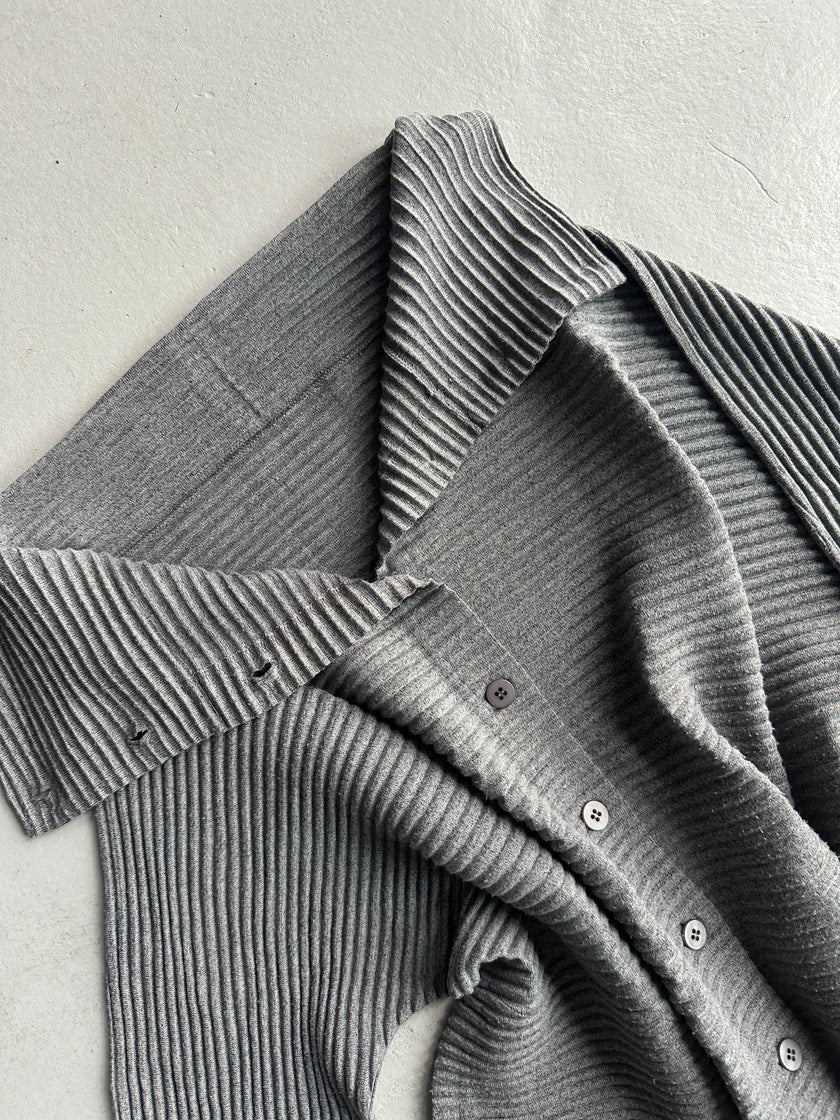 ISSEY MIYAKE - 2000s FUNNEL NECK PLEATED CARDIGAN